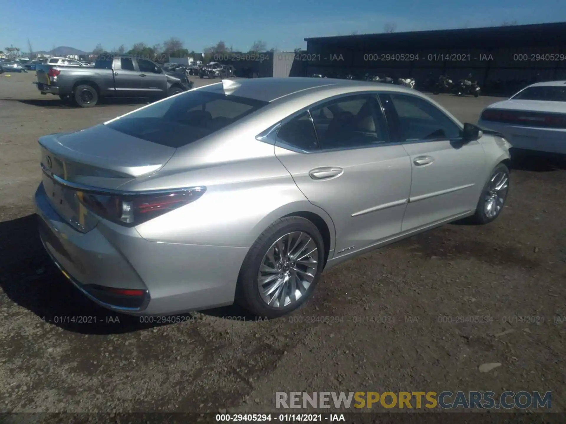 4 Photograph of a damaged car 58AB21B19KU003686 LEXUS ES 2019