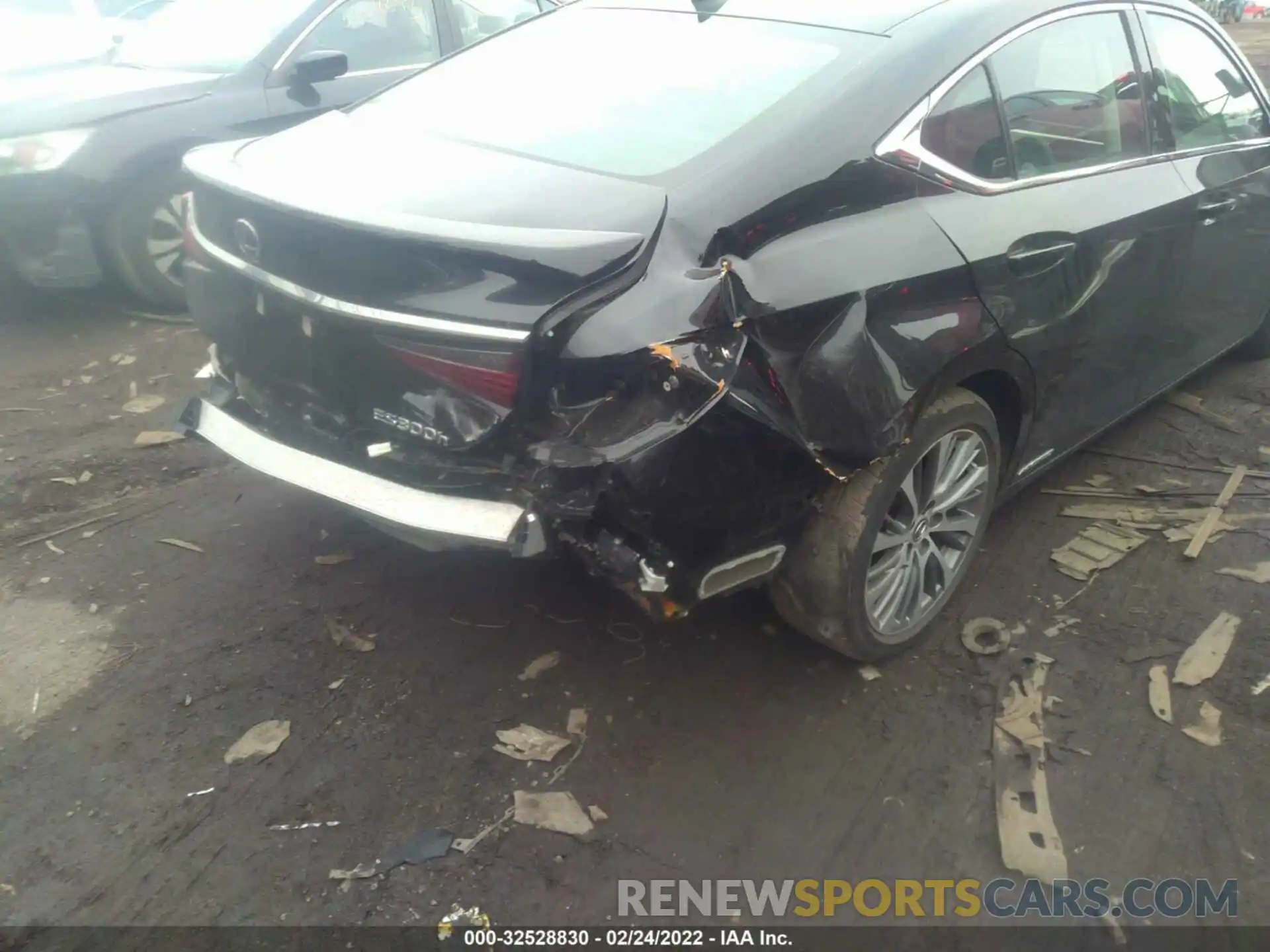 6 Photograph of a damaged car 58AB21B19KU003851 LEXUS ES 2019