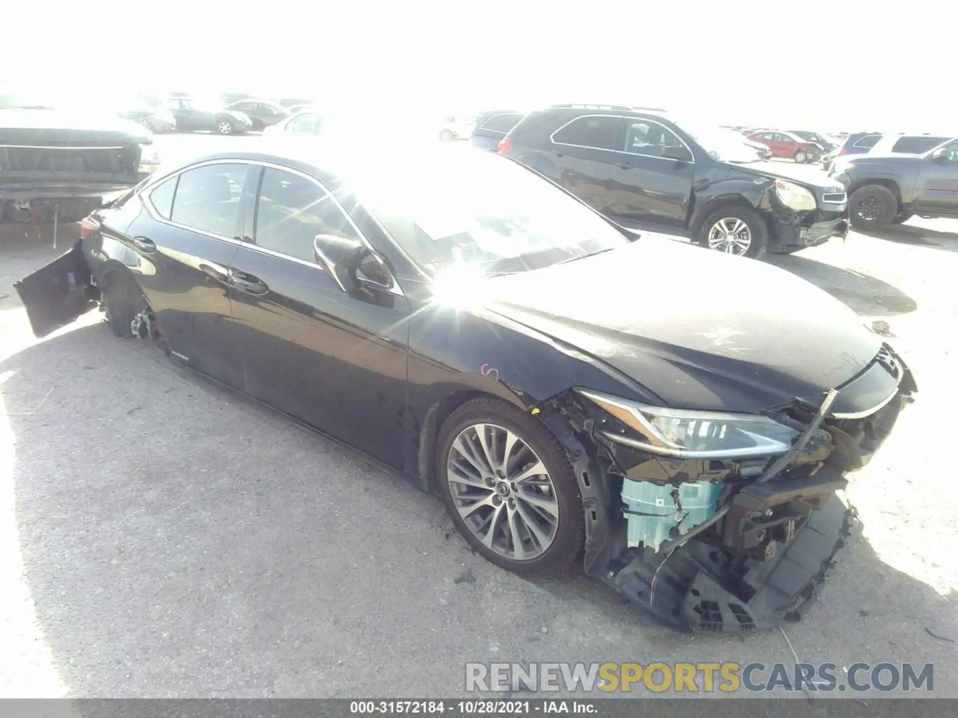 1 Photograph of a damaged car 58AB21B1XKU002725 LEXUS ES 2019