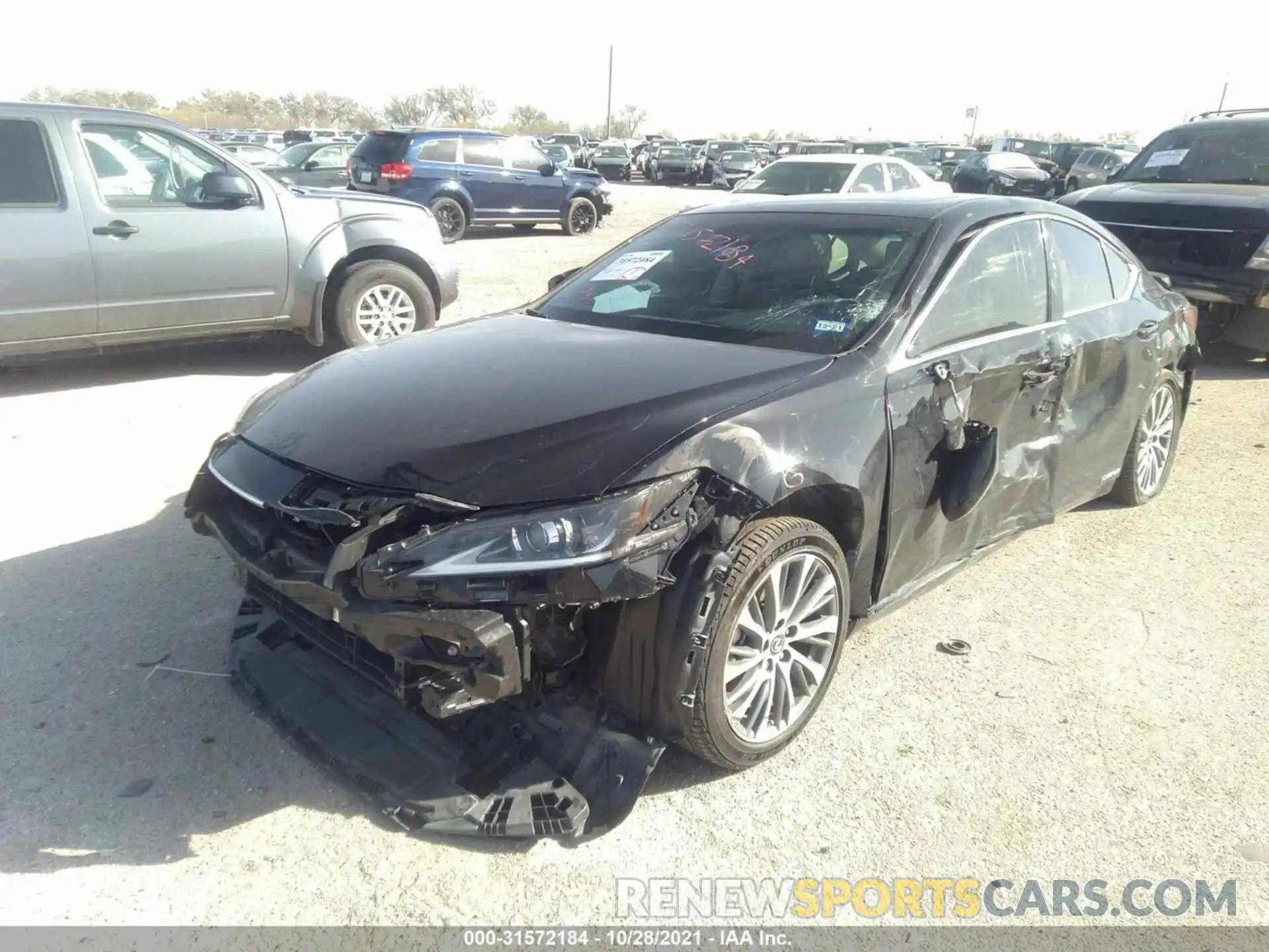 6 Photograph of a damaged car 58AB21B1XKU002725 LEXUS ES 2019