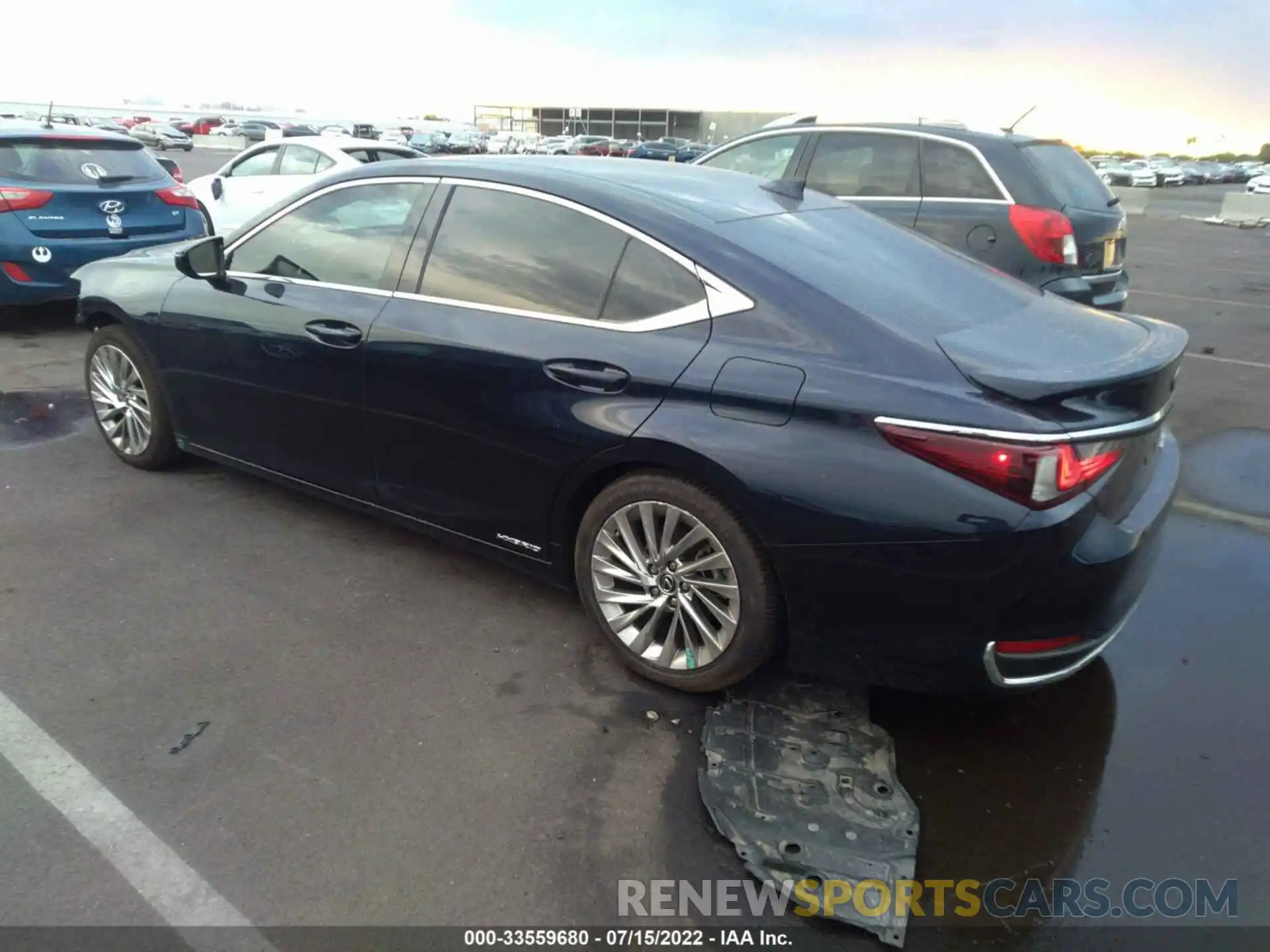 3 Фотография поврежденного автомобиля 58AB21B1XKU003678 LEXUS ES 2019