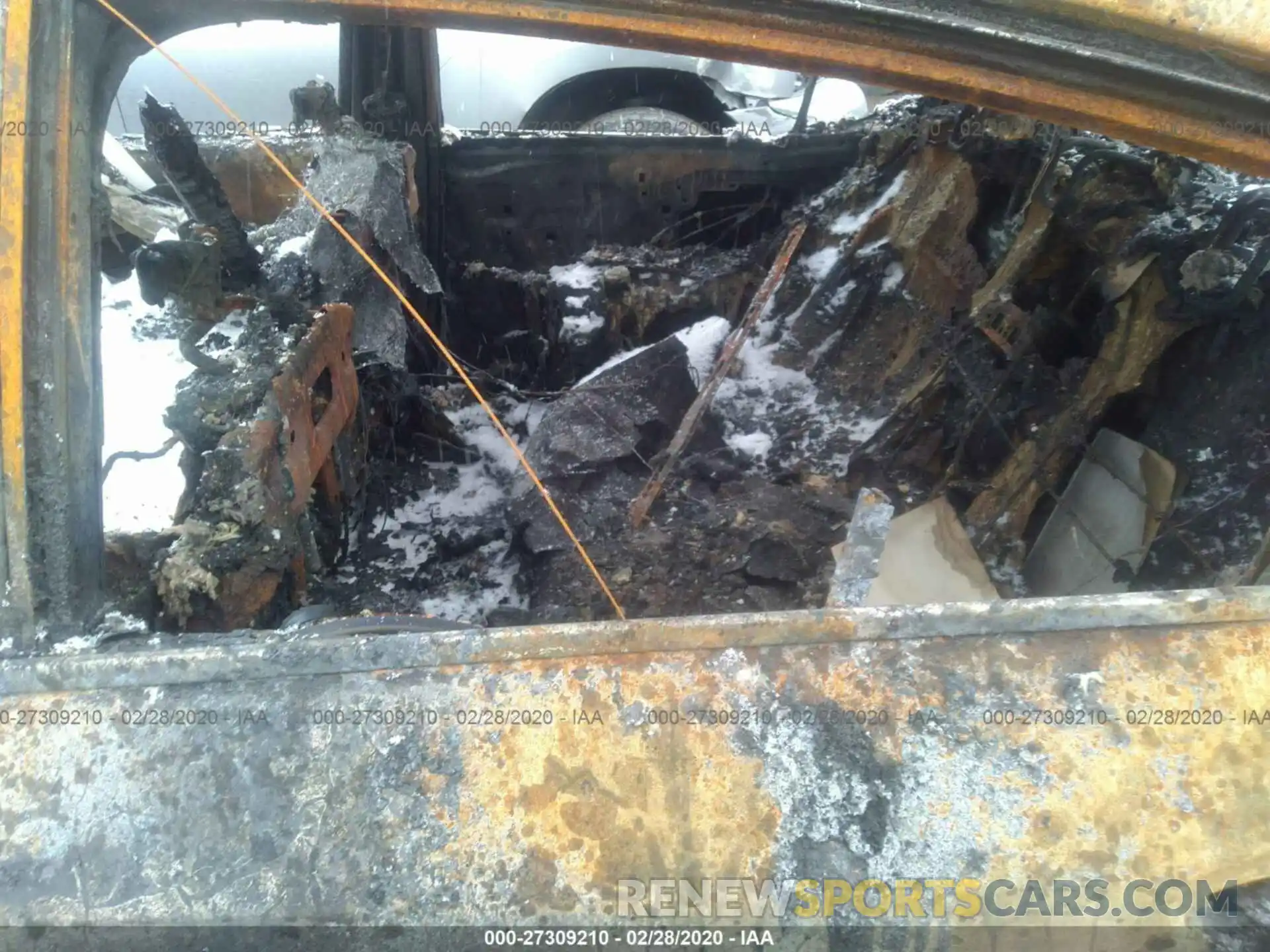 8 Photograph of a damaged car 58ABZ1B10KU004107 LEXUS ES 2019