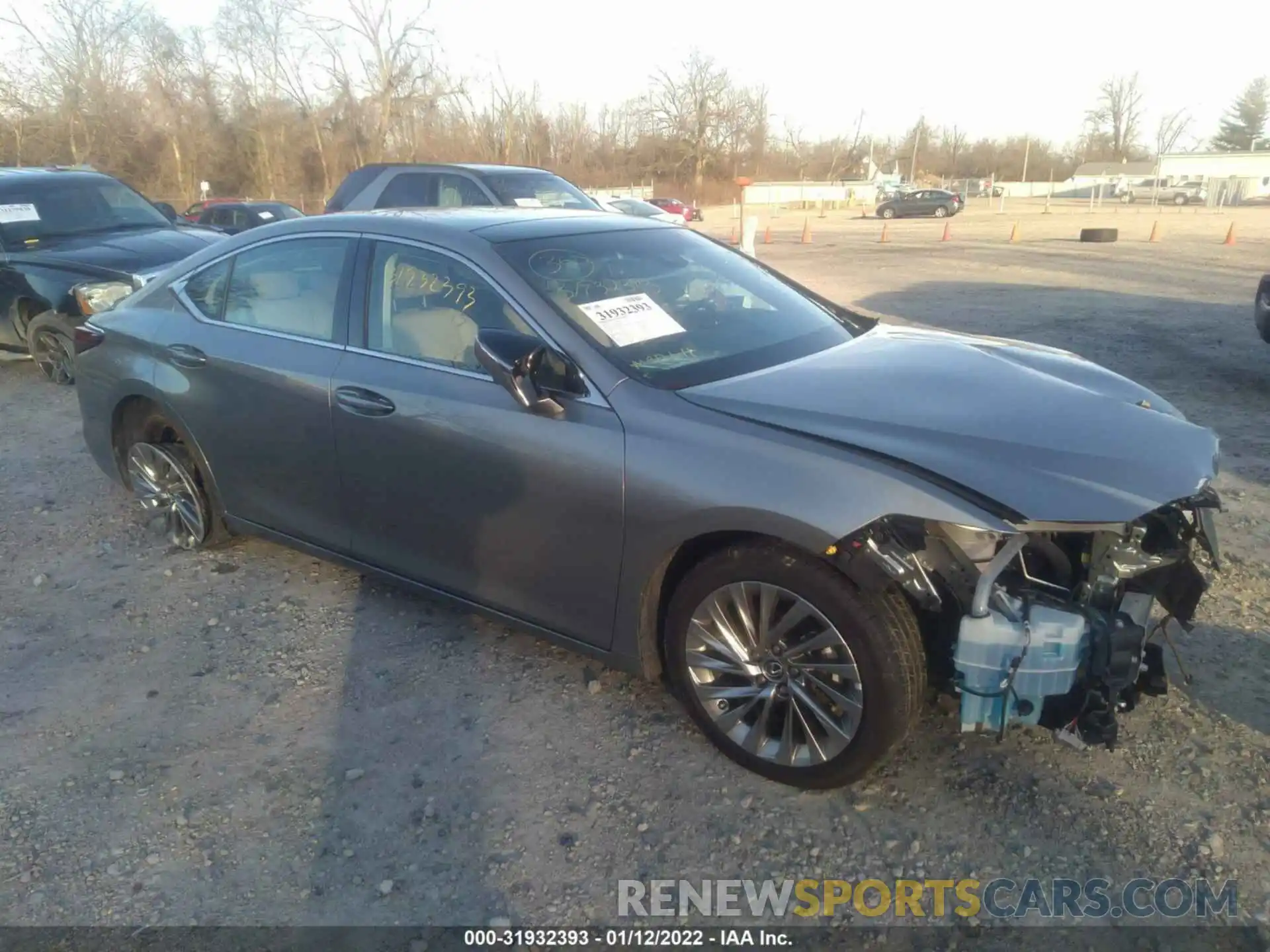 1 Photograph of a damaged car 58ABZ1B10KU017021 LEXUS ES 2019