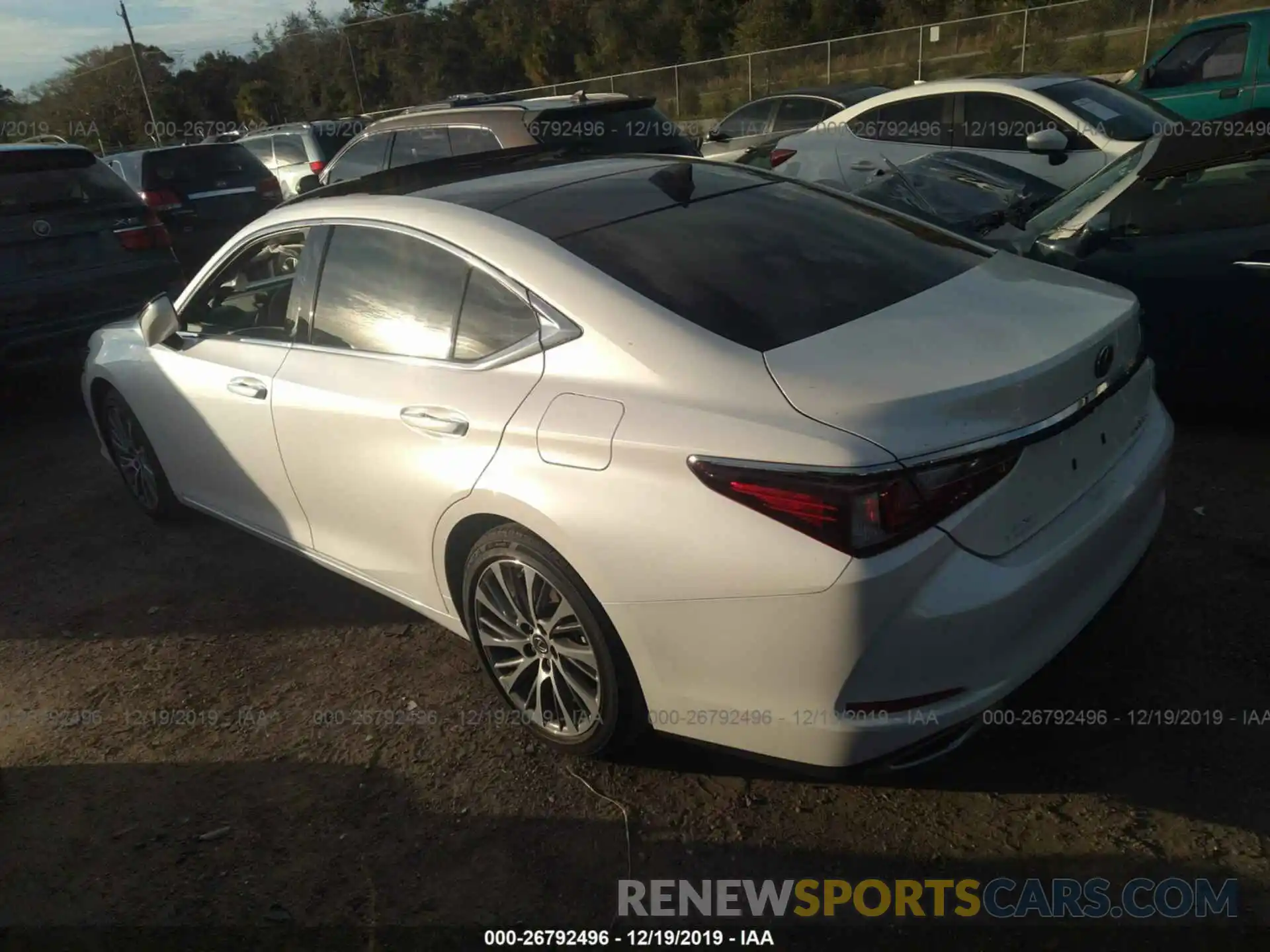 3 Photograph of a damaged car 58ABZ1B10KU024809 LEXUS ES 2019