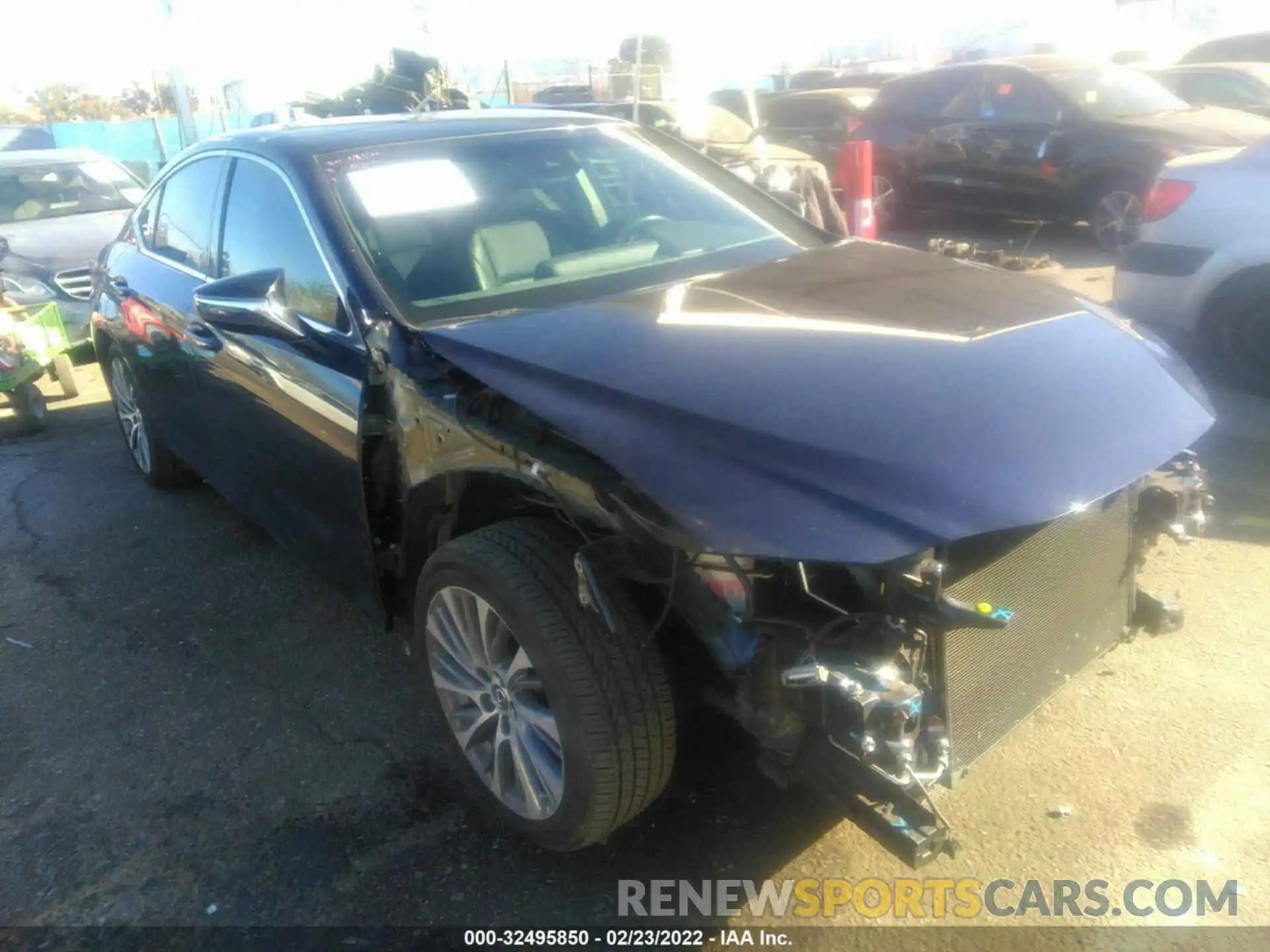 1 Photograph of a damaged car 58ABZ1B10KU026897 LEXUS ES 2019