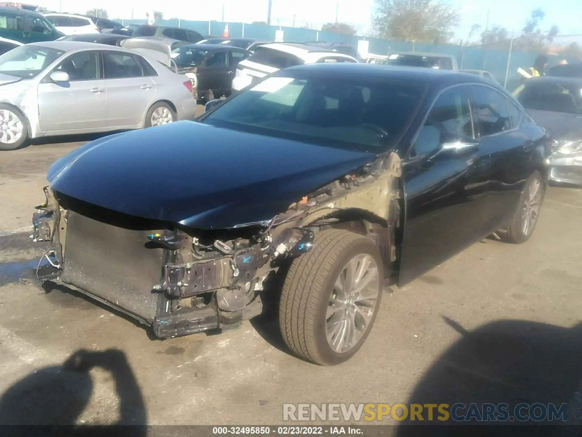 2 Photograph of a damaged car 58ABZ1B10KU026897 LEXUS ES 2019