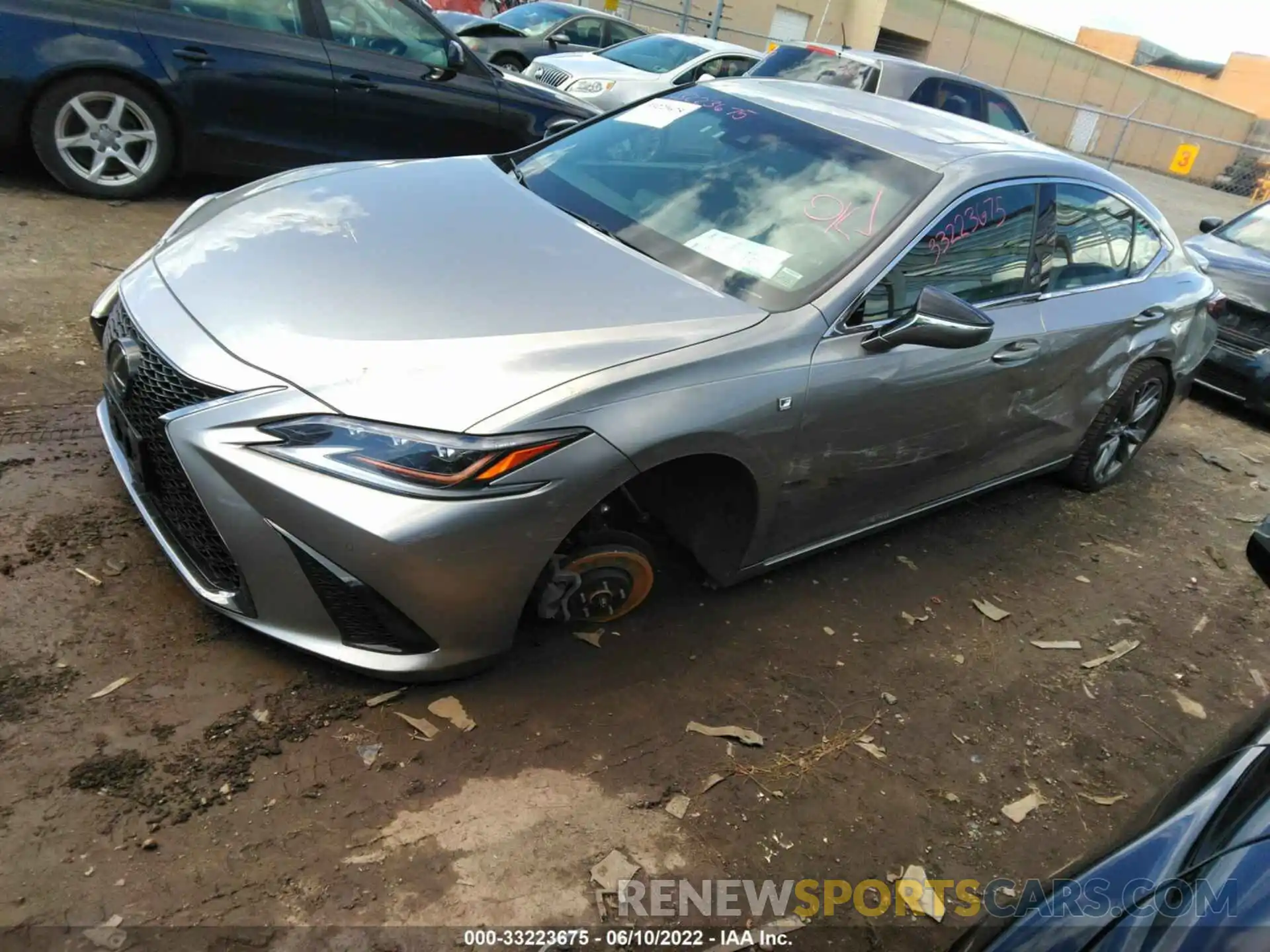 2 Photograph of a damaged car 58ABZ1B10KU033171 LEXUS ES 2019