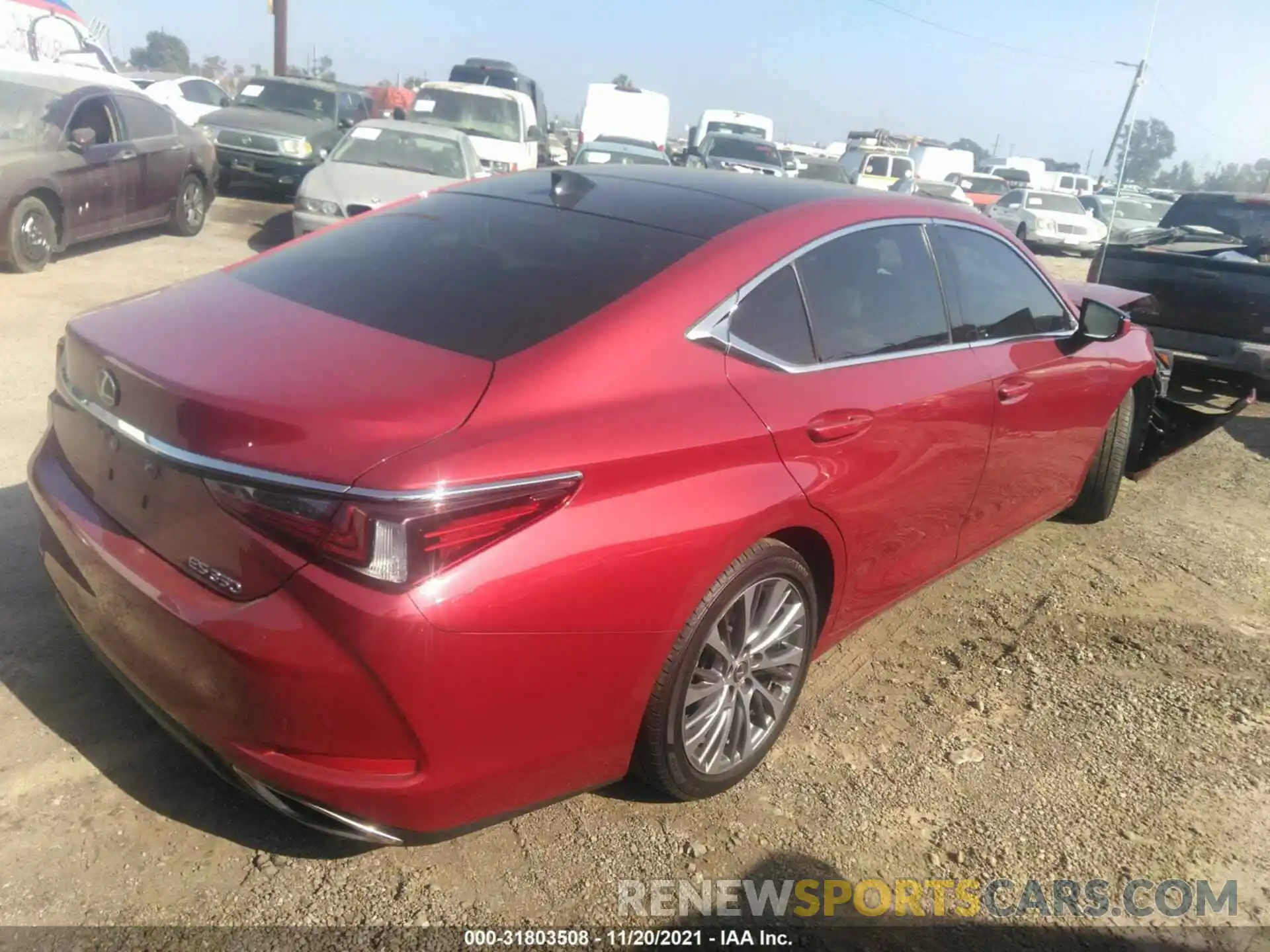 4 Photograph of a damaged car 58ABZ1B10KU033803 LEXUS ES 2019