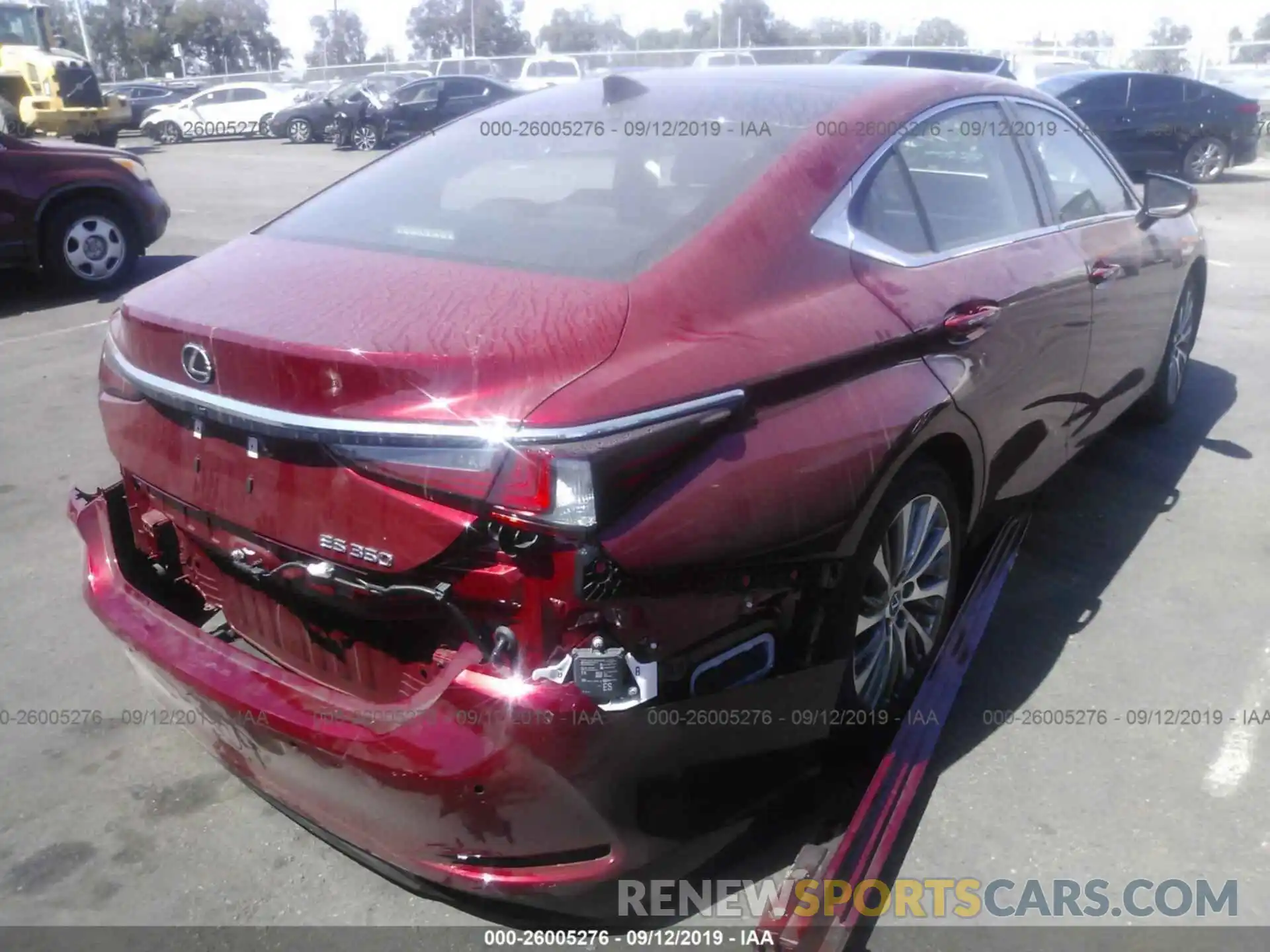 4 Photograph of a damaged car 58ABZ1B11KU002091 LEXUS ES 2019