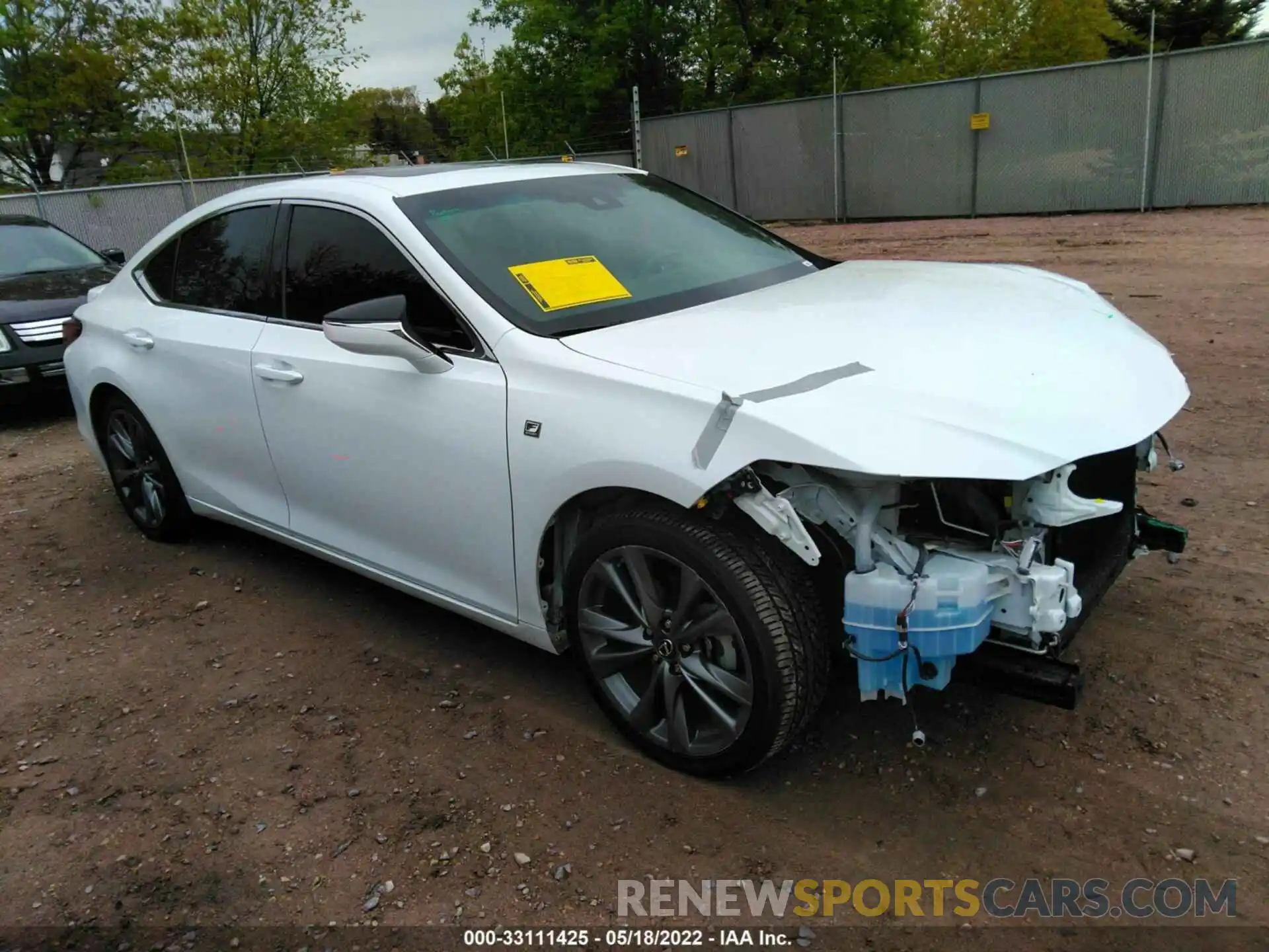 1 Photograph of a damaged car 58ABZ1B11KU011647 LEXUS ES 2019