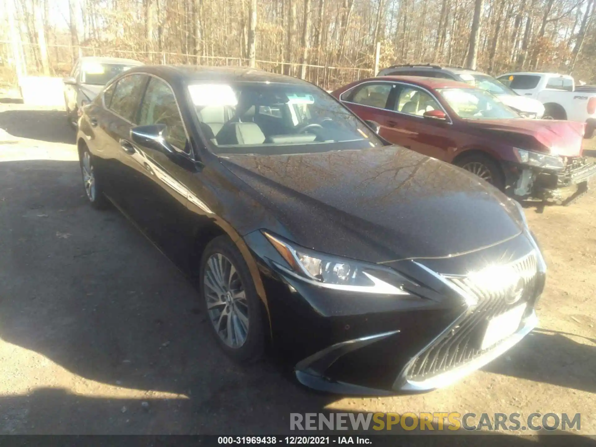 1 Photograph of a damaged car 58ABZ1B11KU017237 LEXUS ES 2019