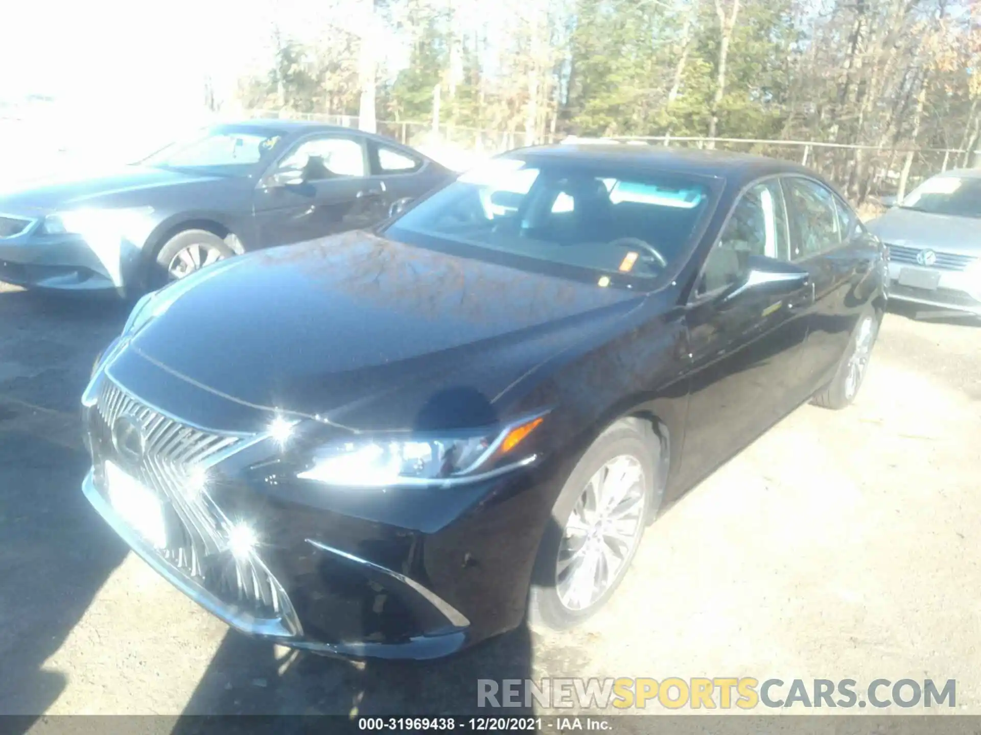 2 Photograph of a damaged car 58ABZ1B11KU017237 LEXUS ES 2019