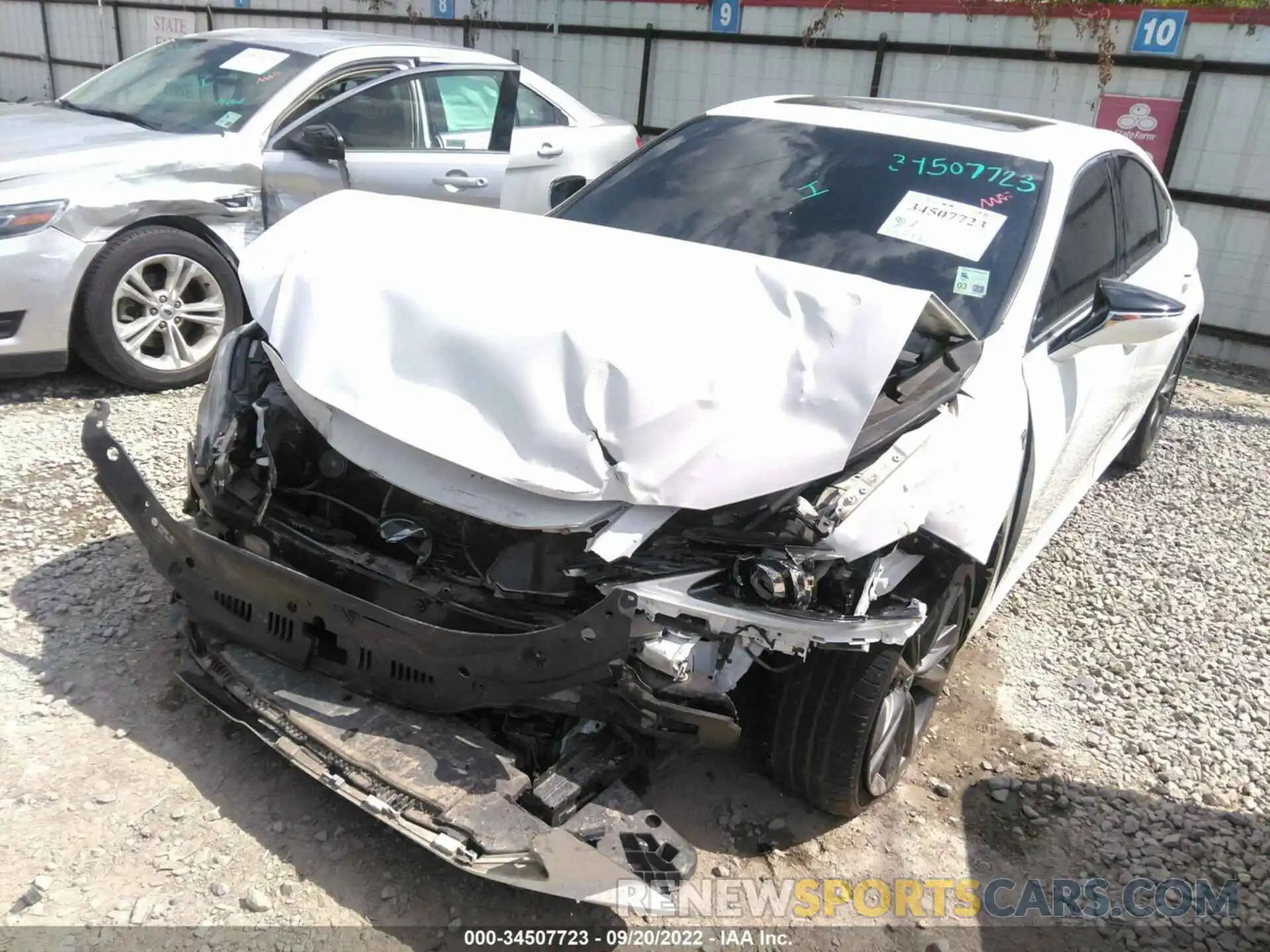 6 Photograph of a damaged car 58ABZ1B11KU018386 LEXUS ES 2019