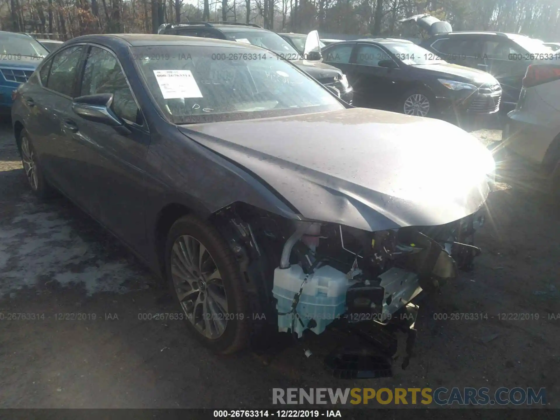 1 Photograph of a damaged car 58ABZ1B11KU024222 LEXUS ES 2019