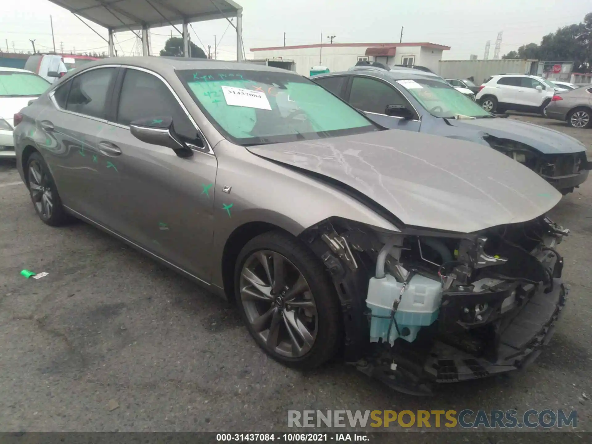 1 Photograph of a damaged car 58ABZ1B11KU025483 LEXUS ES 2019