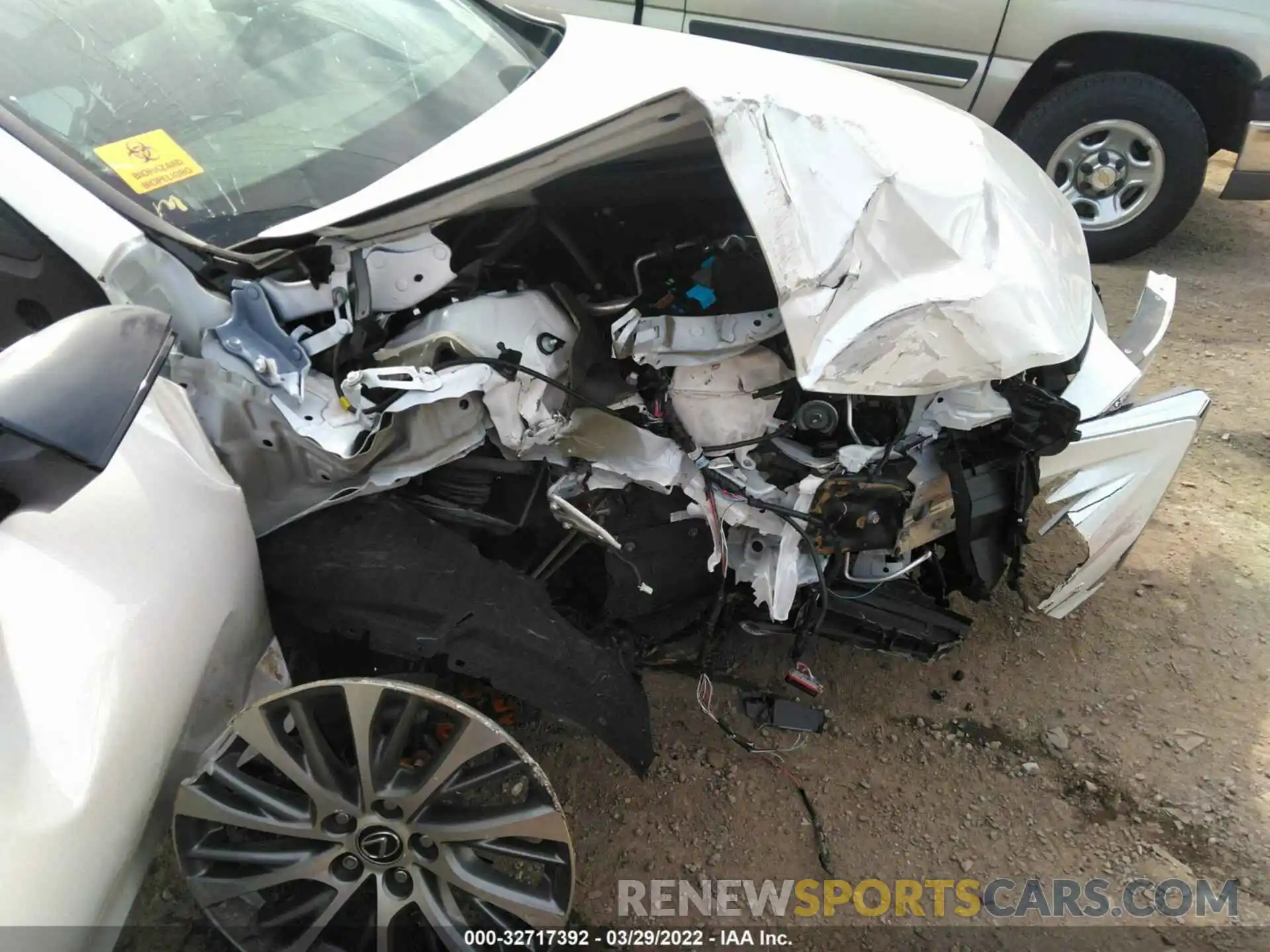 6 Photograph of a damaged car 58ABZ1B11KU027007 LEXUS ES 2019