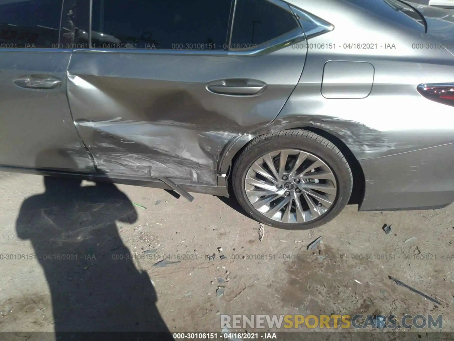 6 Photograph of a damaged car 58ABZ1B11KU027363 LEXUS ES 2019