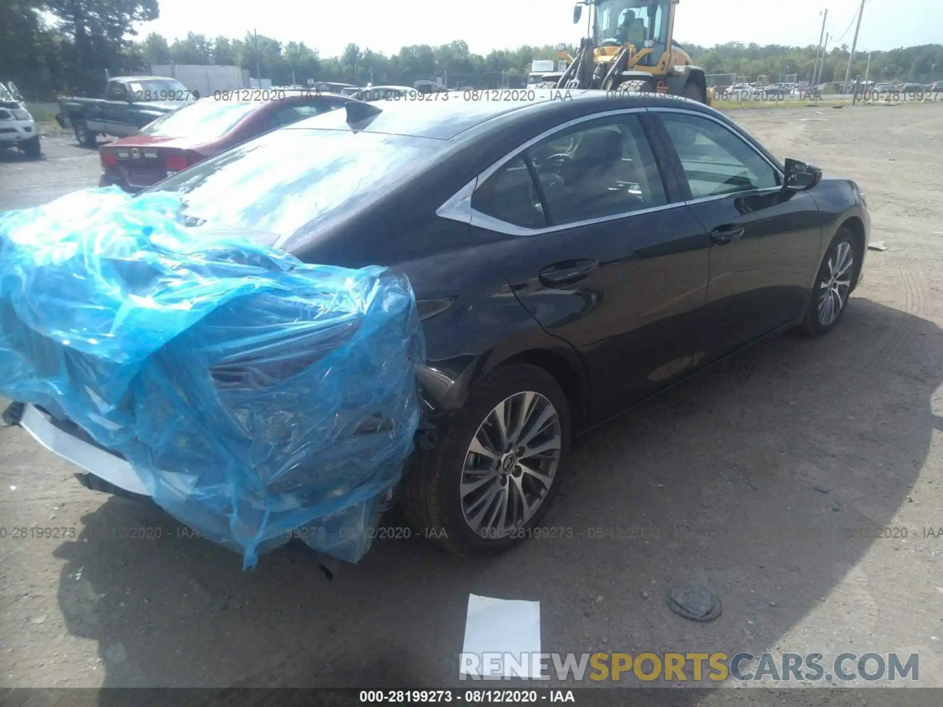 4 Photograph of a damaged car 58ABZ1B11KU039058 LEXUS ES 2019