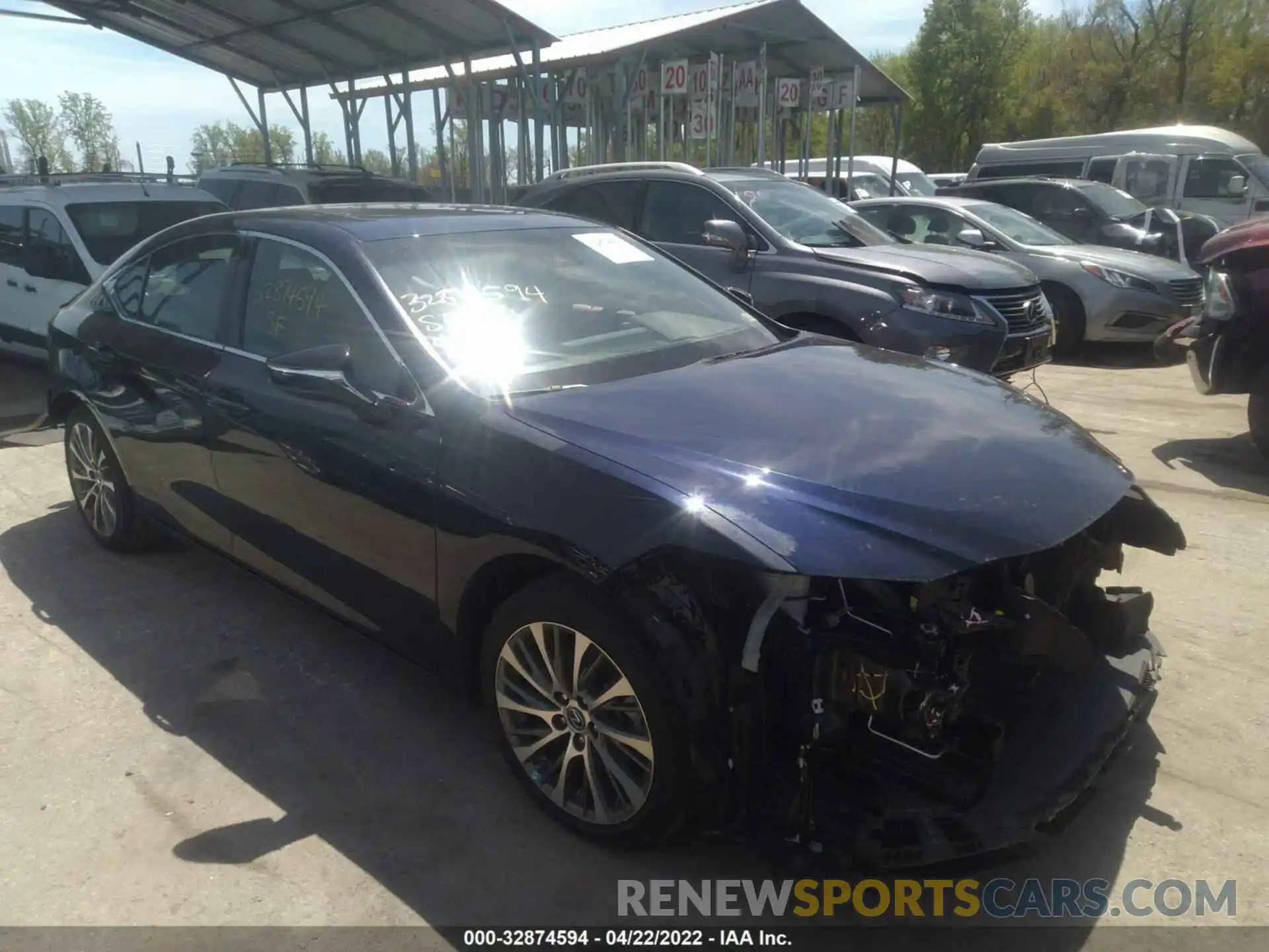 1 Photograph of a damaged car 58ABZ1B11KU040033 LEXUS ES 2019