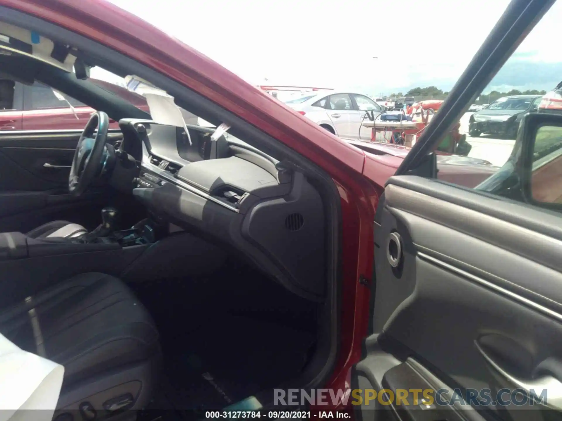 5 Photograph of a damaged car 58ABZ1B11KU041070 LEXUS ES 2019