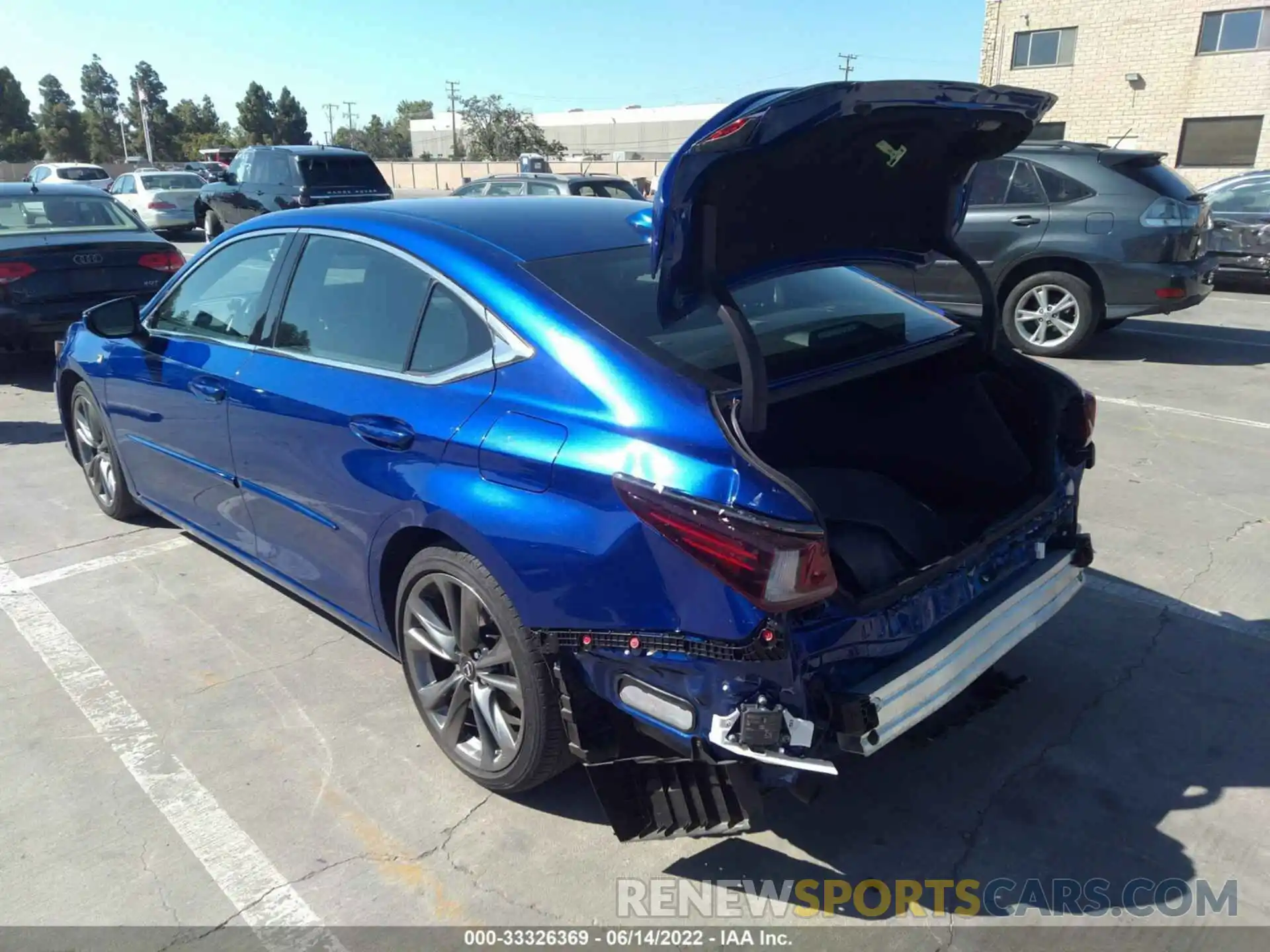 3 Photograph of a damaged car 58ABZ1B11KU041828 LEXUS ES 2019