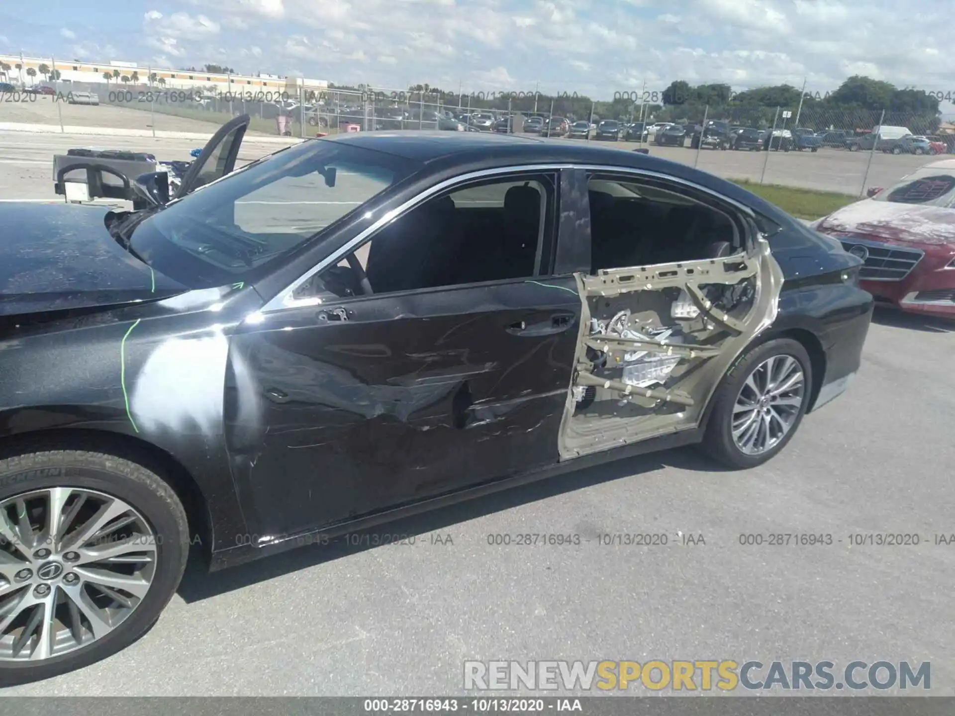 6 Photograph of a damaged car 58ABZ1B11KU041909 LEXUS ES 2019