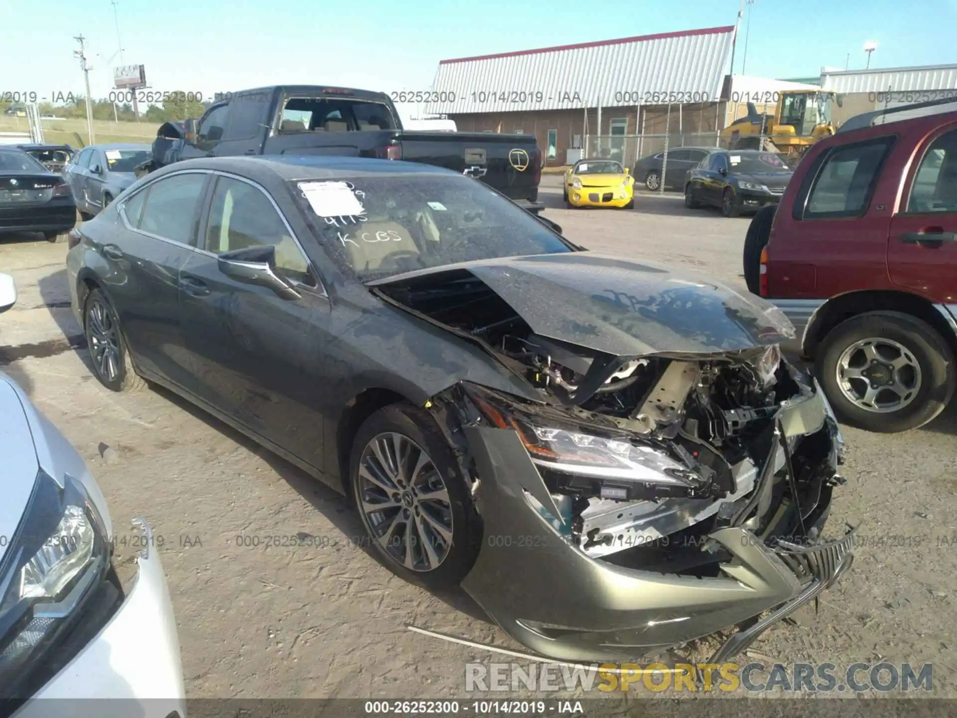 1 Photograph of a damaged car 58ABZ1B11KU044115 LEXUS ES 2019