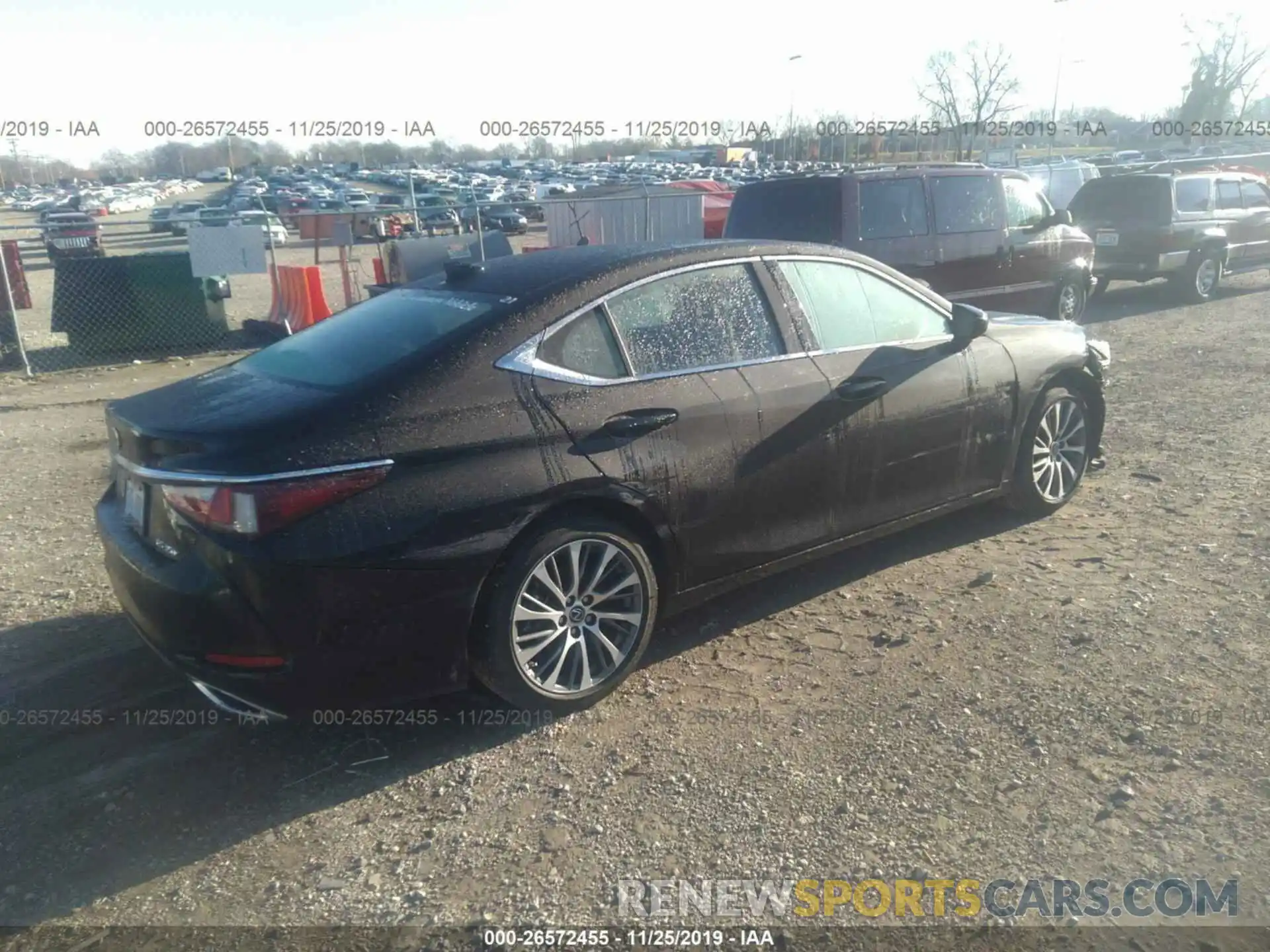 4 Photograph of a damaged car 58ABZ1B11KU044583 LEXUS ES 2019