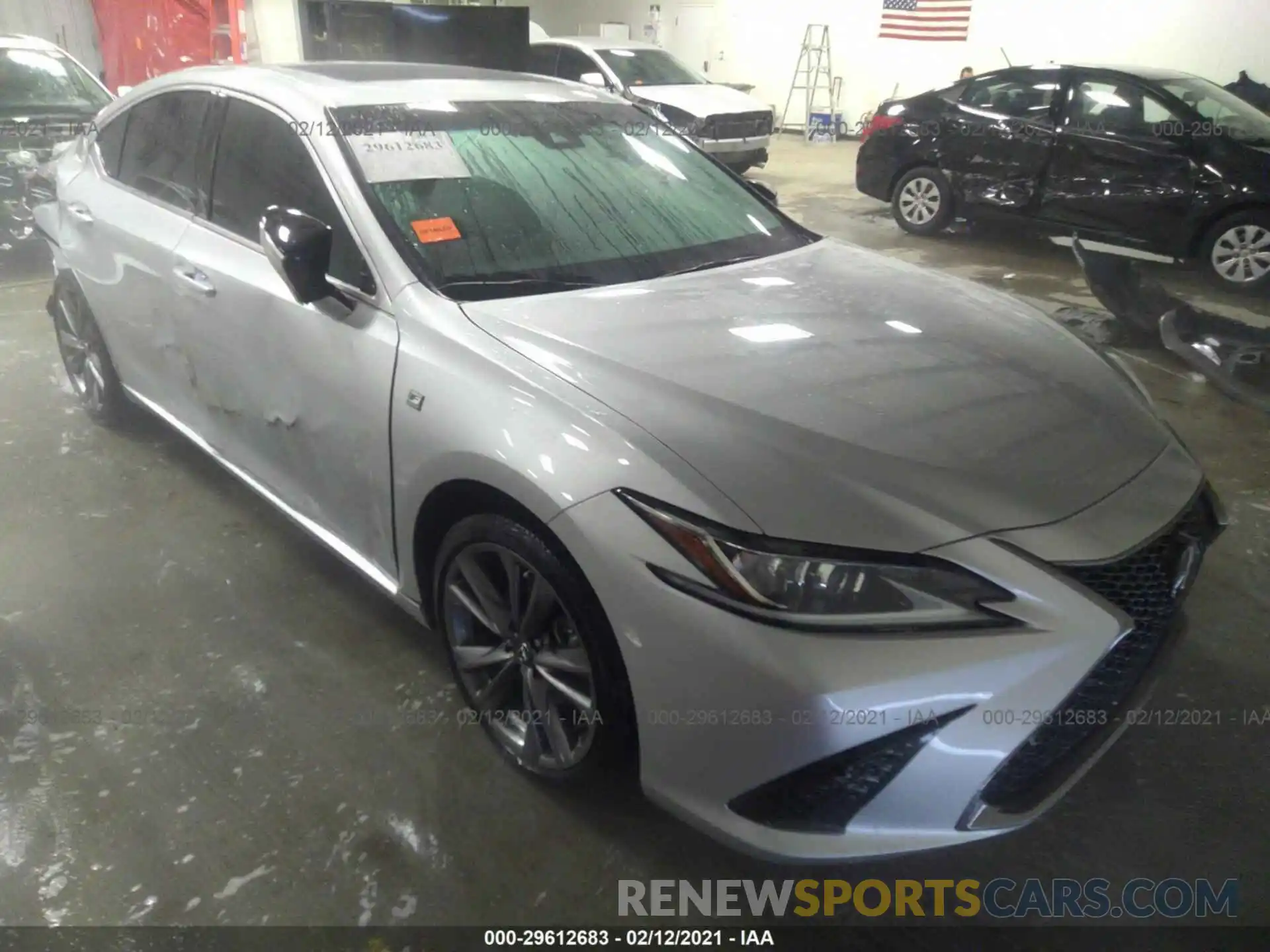 1 Photograph of a damaged car 58ABZ1B11KU048942 LEXUS ES 2019