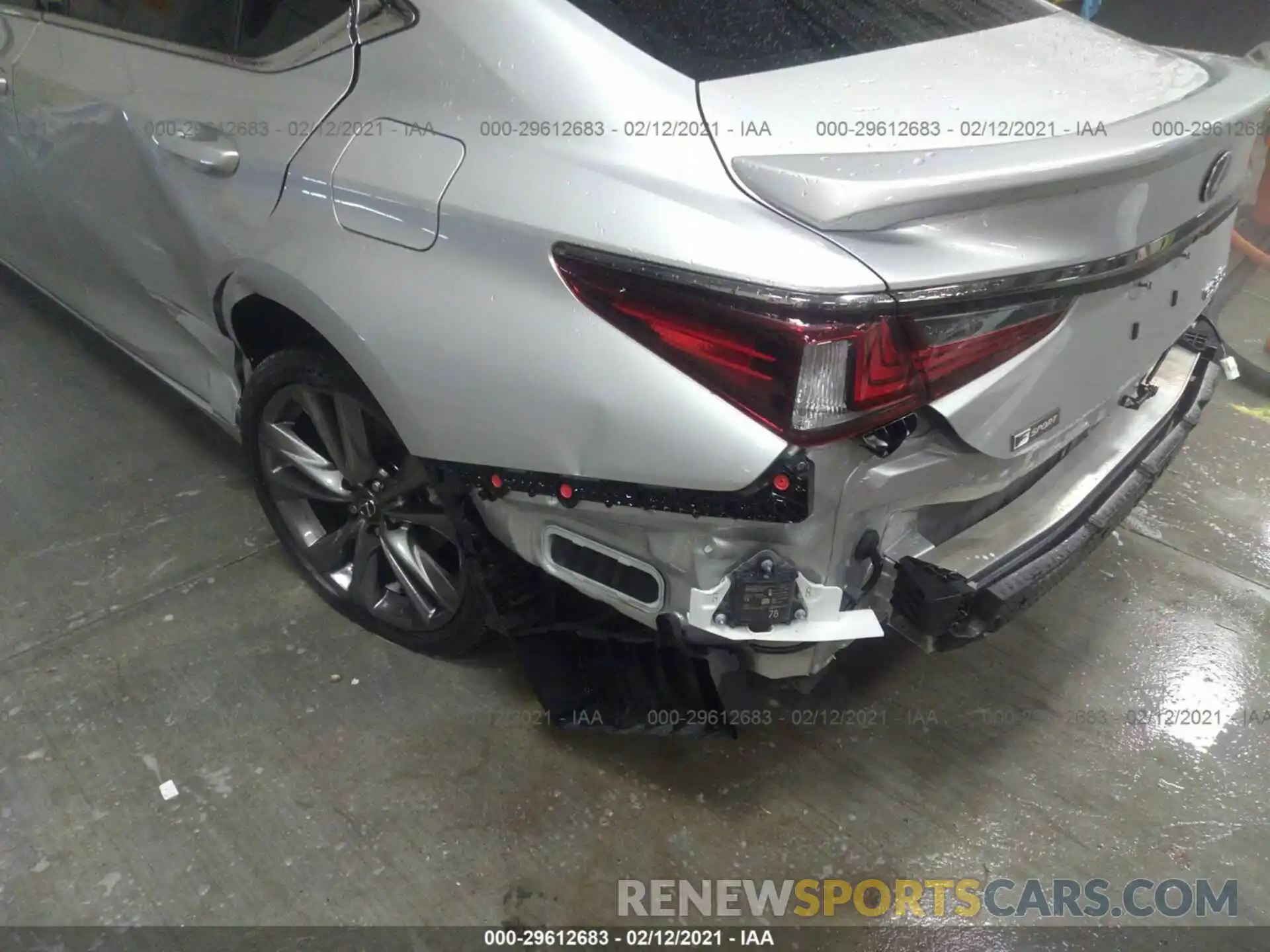 6 Photograph of a damaged car 58ABZ1B11KU048942 LEXUS ES 2019