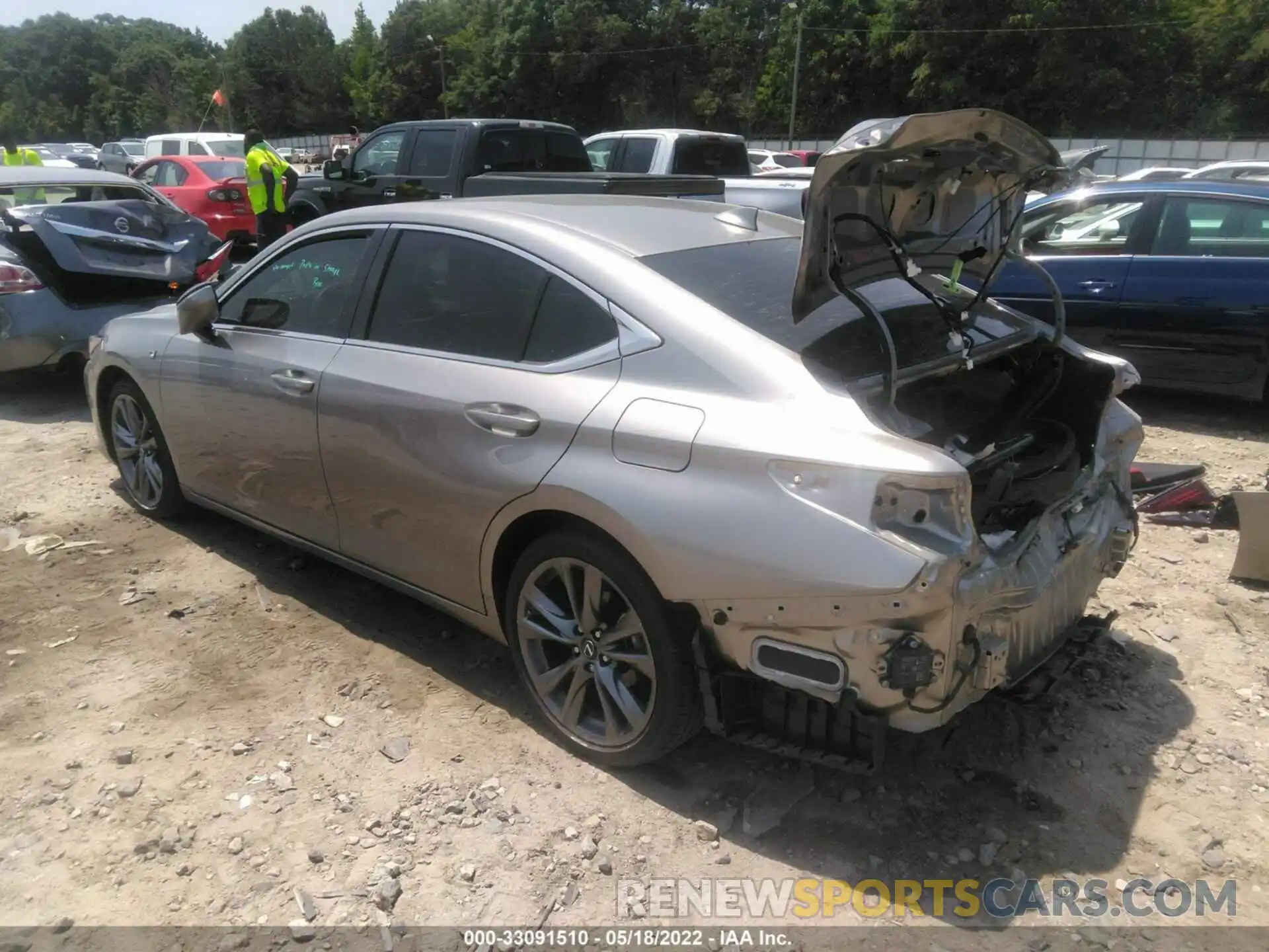 3 Photograph of a damaged car 58ABZ1B12KU005520 LEXUS ES 2019