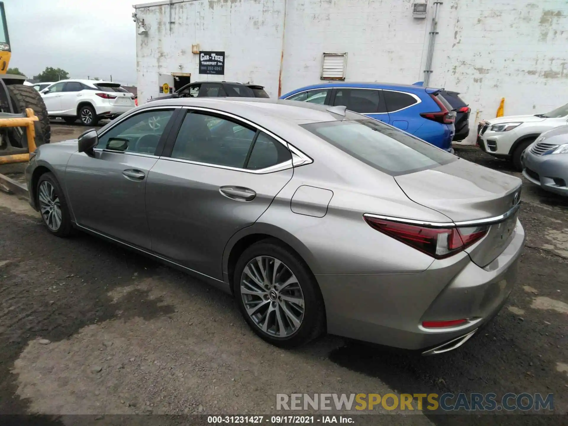 3 Photograph of a damaged car 58ABZ1B12KU005906 LEXUS ES 2019