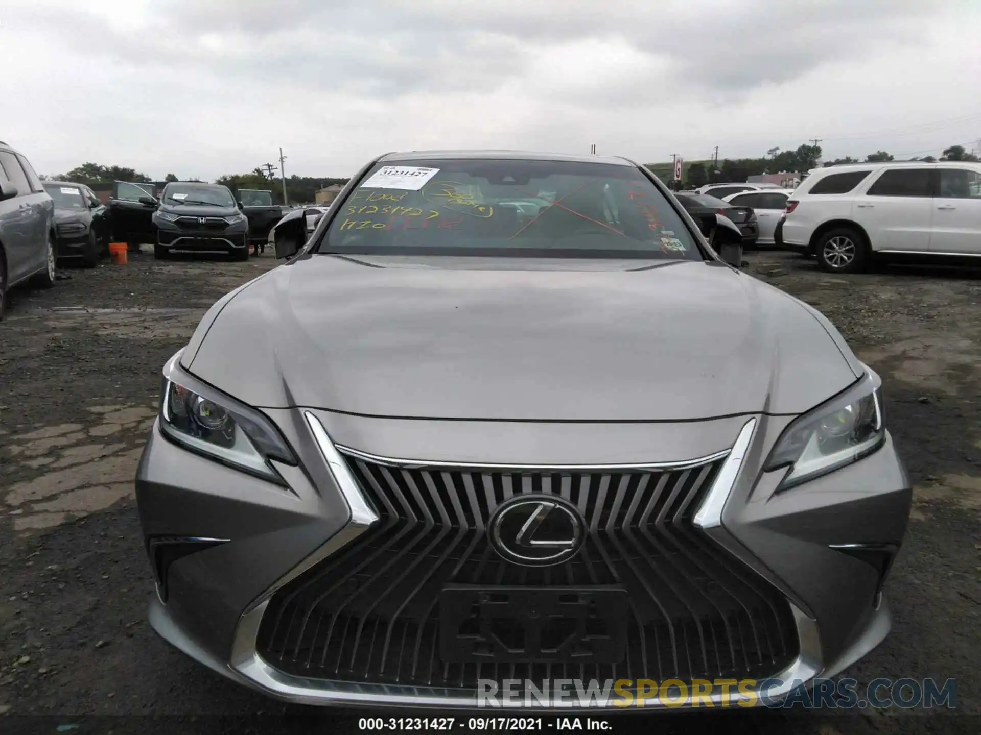 6 Photograph of a damaged car 58ABZ1B12KU005906 LEXUS ES 2019