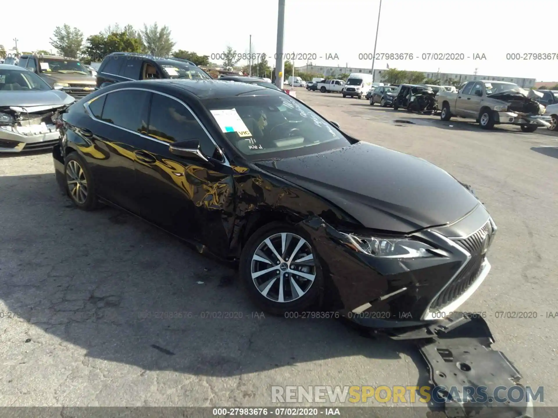 1 Photograph of a damaged car 58ABZ1B12KU006618 LEXUS ES 2019