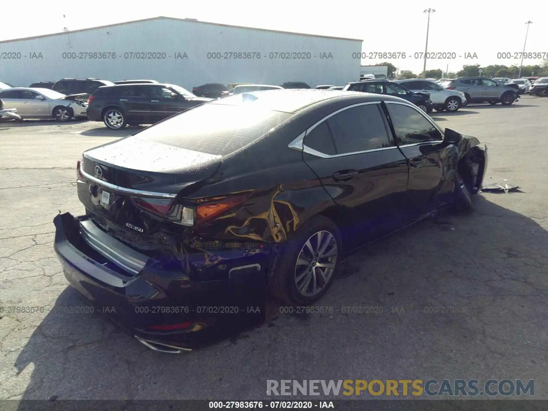 4 Photograph of a damaged car 58ABZ1B12KU006618 LEXUS ES 2019