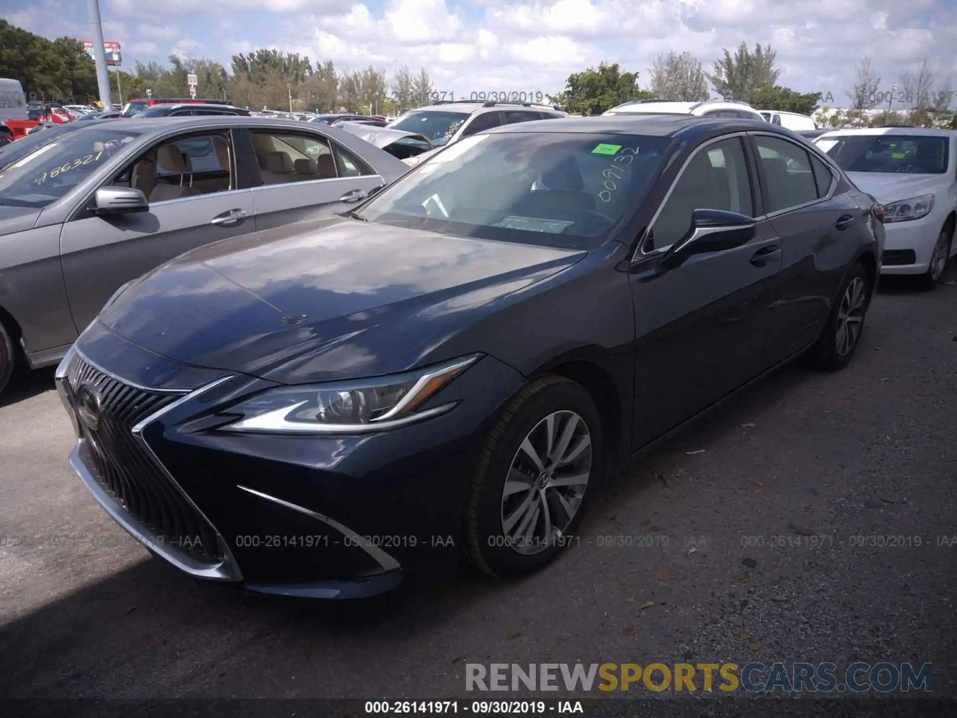 2 Photograph of a damaged car 58ABZ1B12KU009132 LEXUS ES 2019