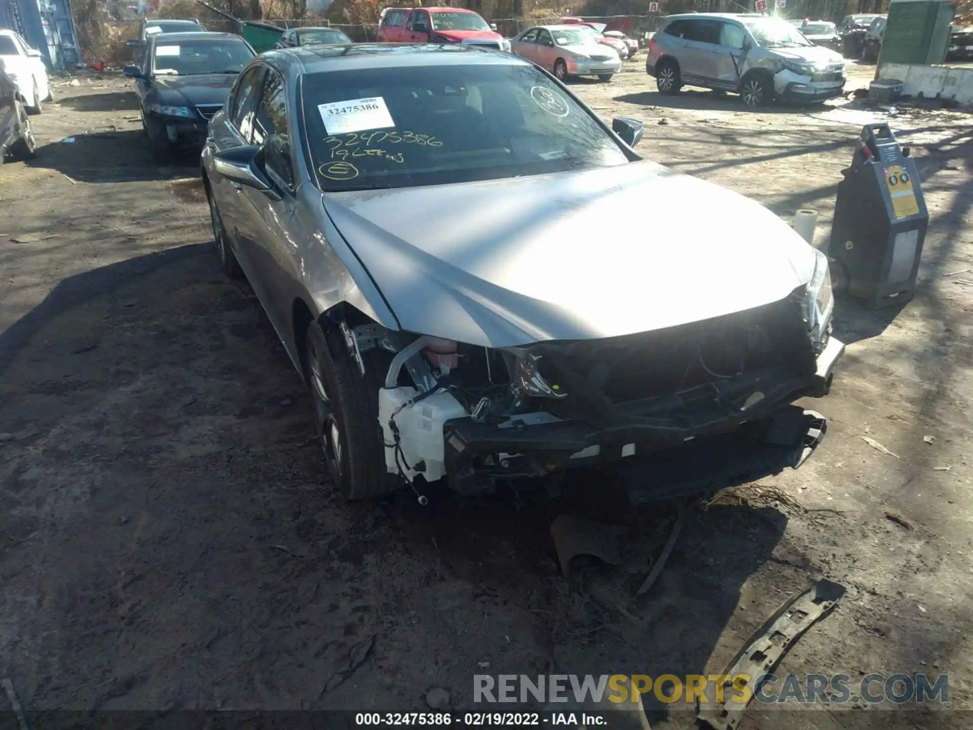 6 Photograph of a damaged car 58ABZ1B12KU009499 LEXUS ES 2019