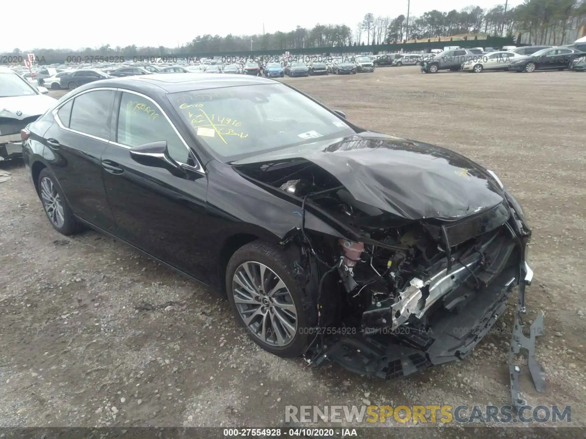 1 Photograph of a damaged car 58ABZ1B12KU013374 LEXUS ES 2019