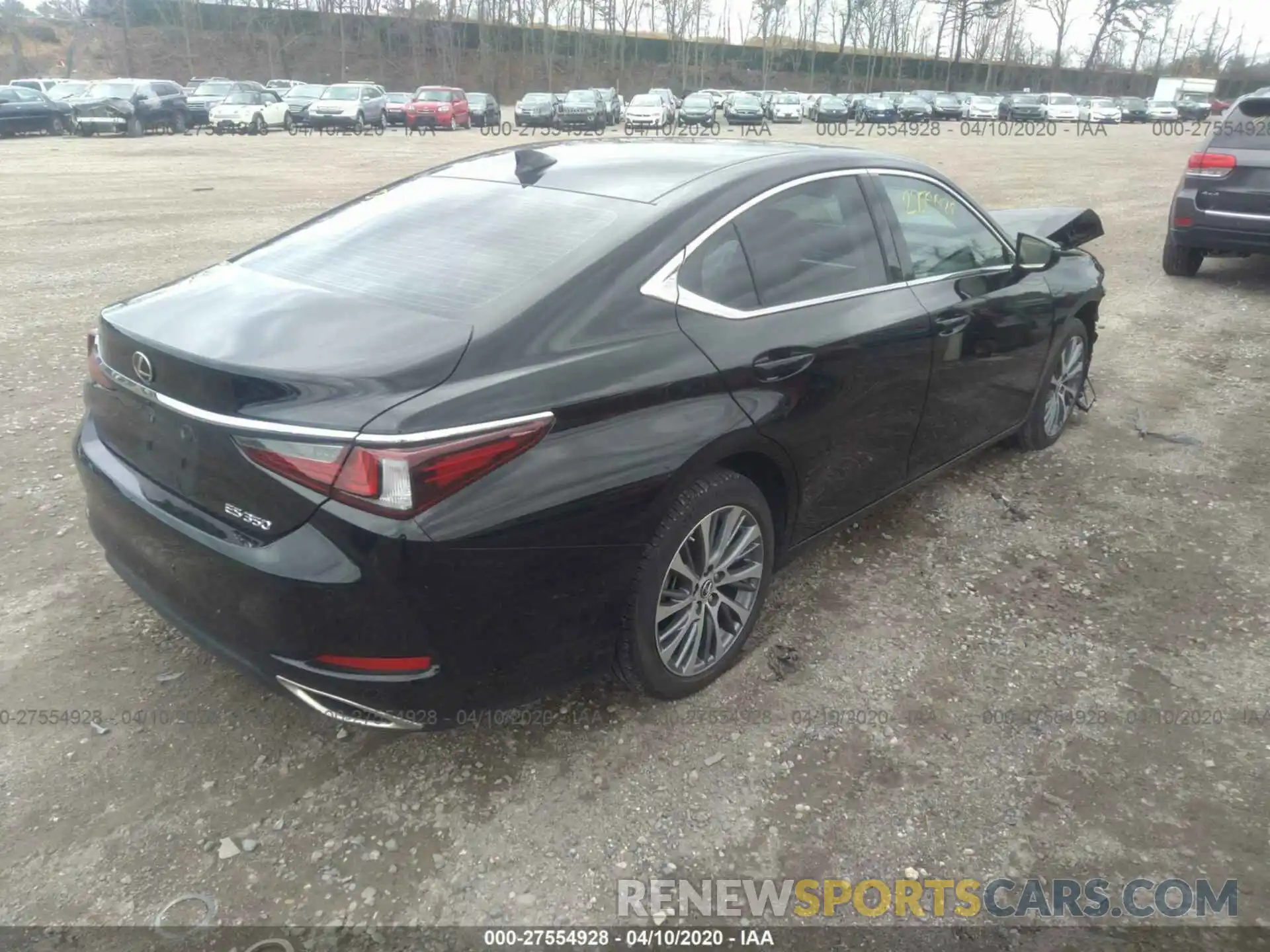 4 Photograph of a damaged car 58ABZ1B12KU013374 LEXUS ES 2019