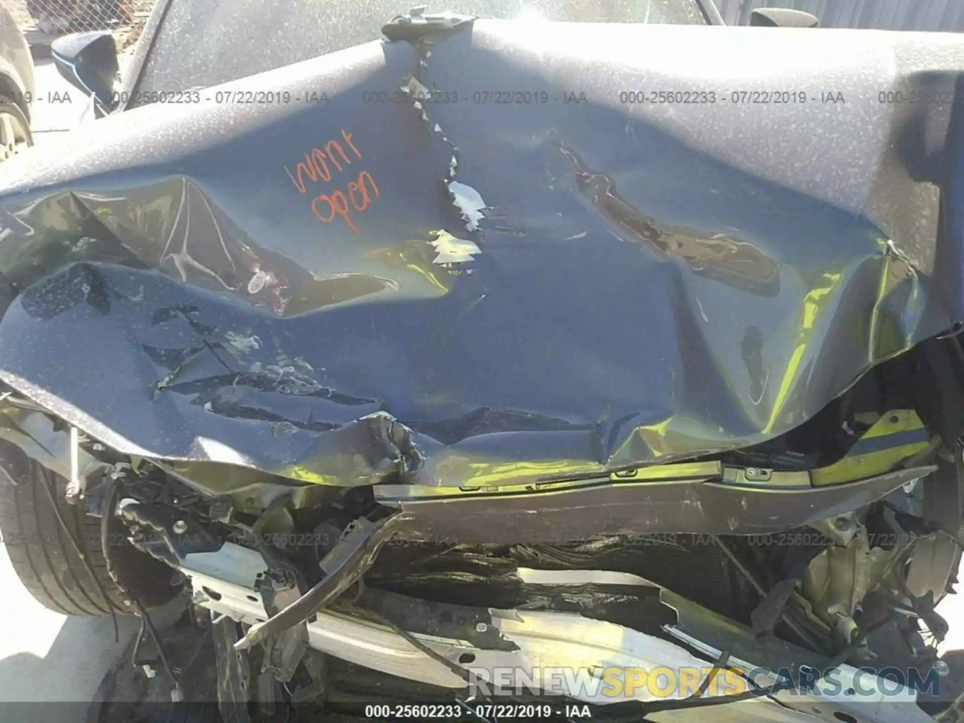 10 Photograph of a damaged car 58ABZ1B12KU017019 LEXUS ES 2019