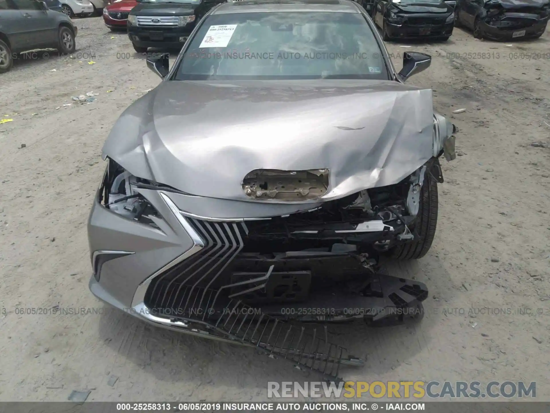 6 Photograph of a damaged car 58ABZ1B12KU024004 LEXUS ES 2019