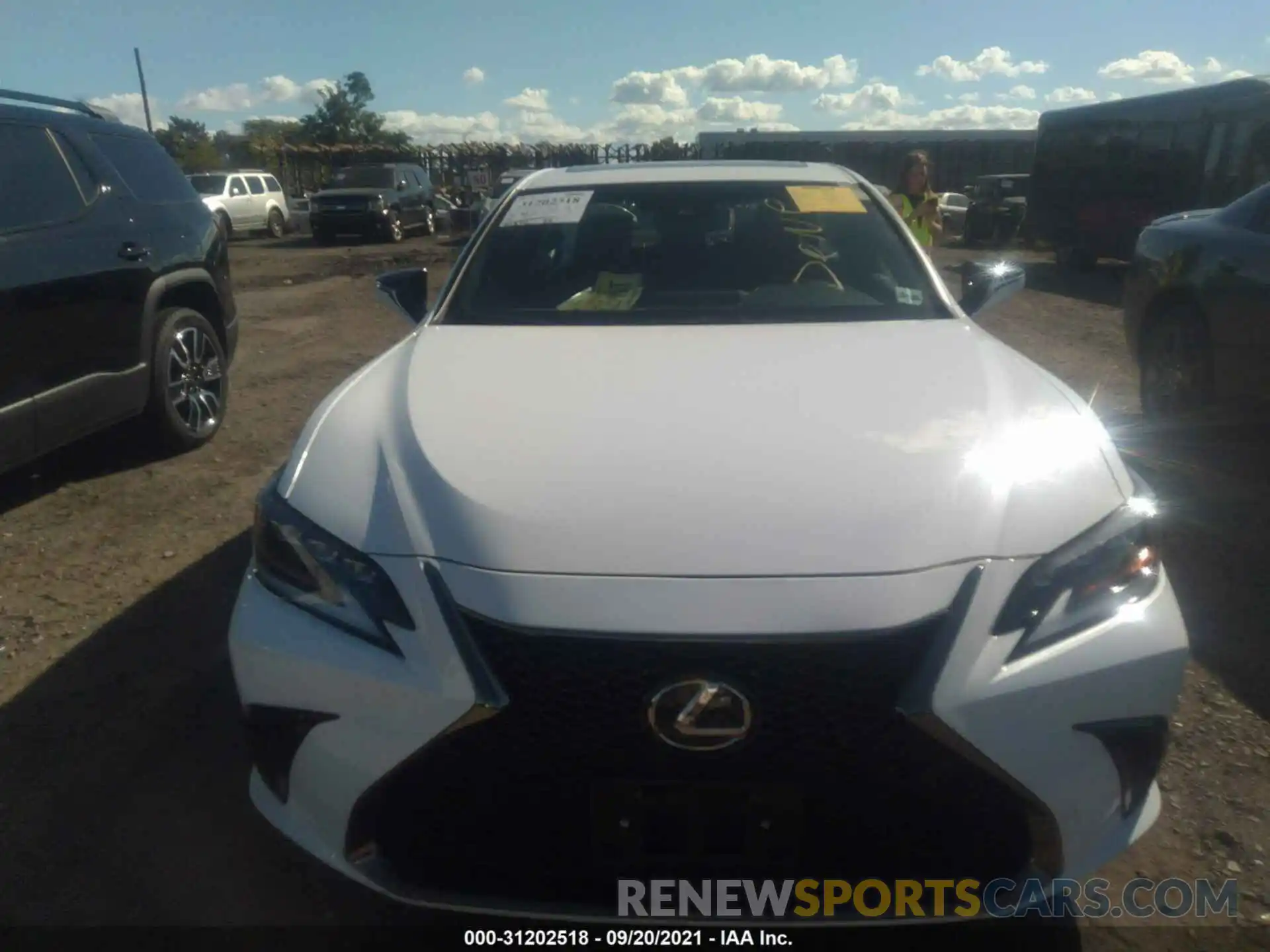 6 Photograph of a damaged car 58ABZ1B12KU024455 LEXUS ES 2019