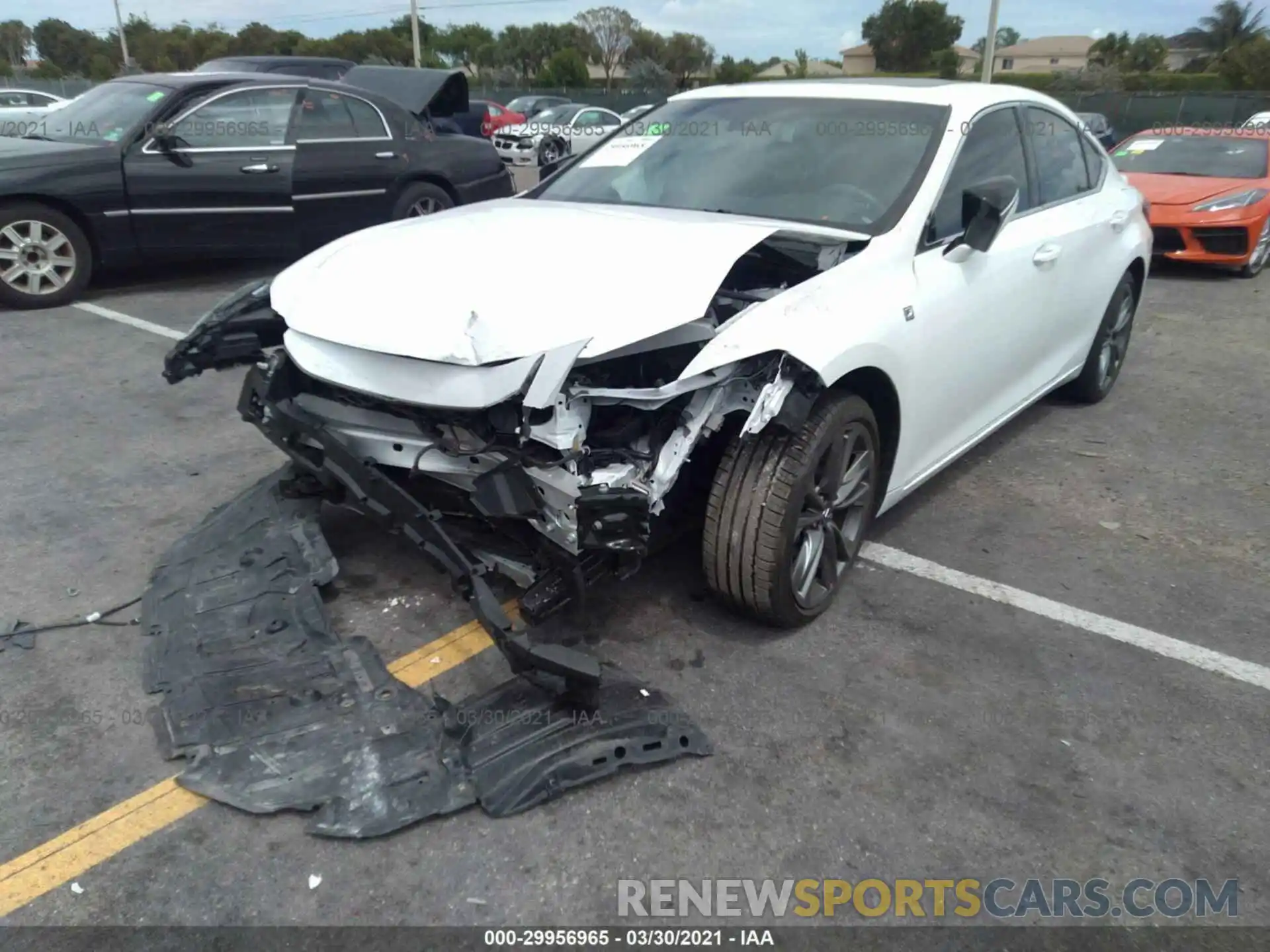 6 Photograph of a damaged car 58ABZ1B12KU038999 LEXUS ES 2019