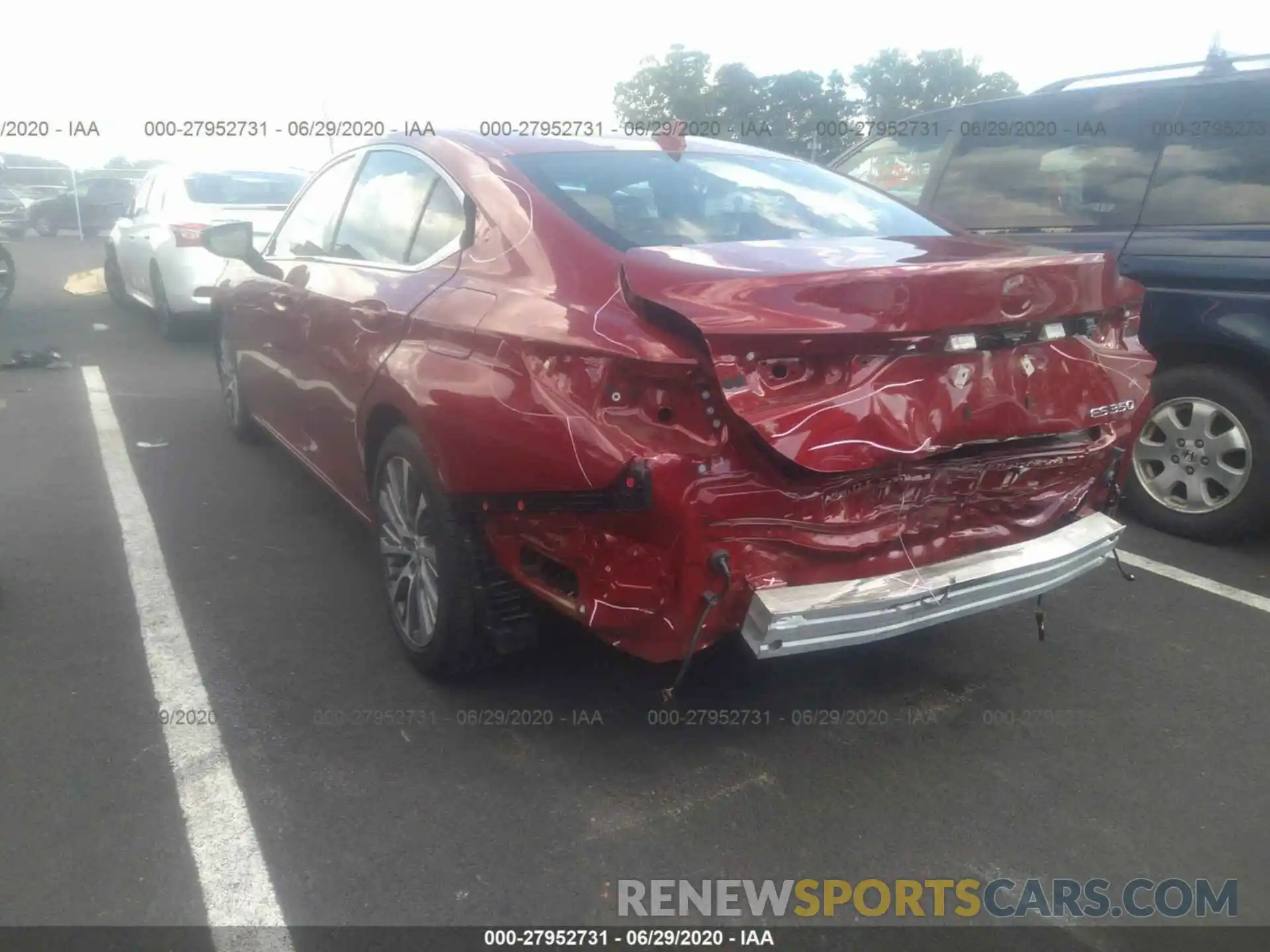 3 Photograph of a damaged car 58ABZ1B12KU041062 LEXUS ES 2019