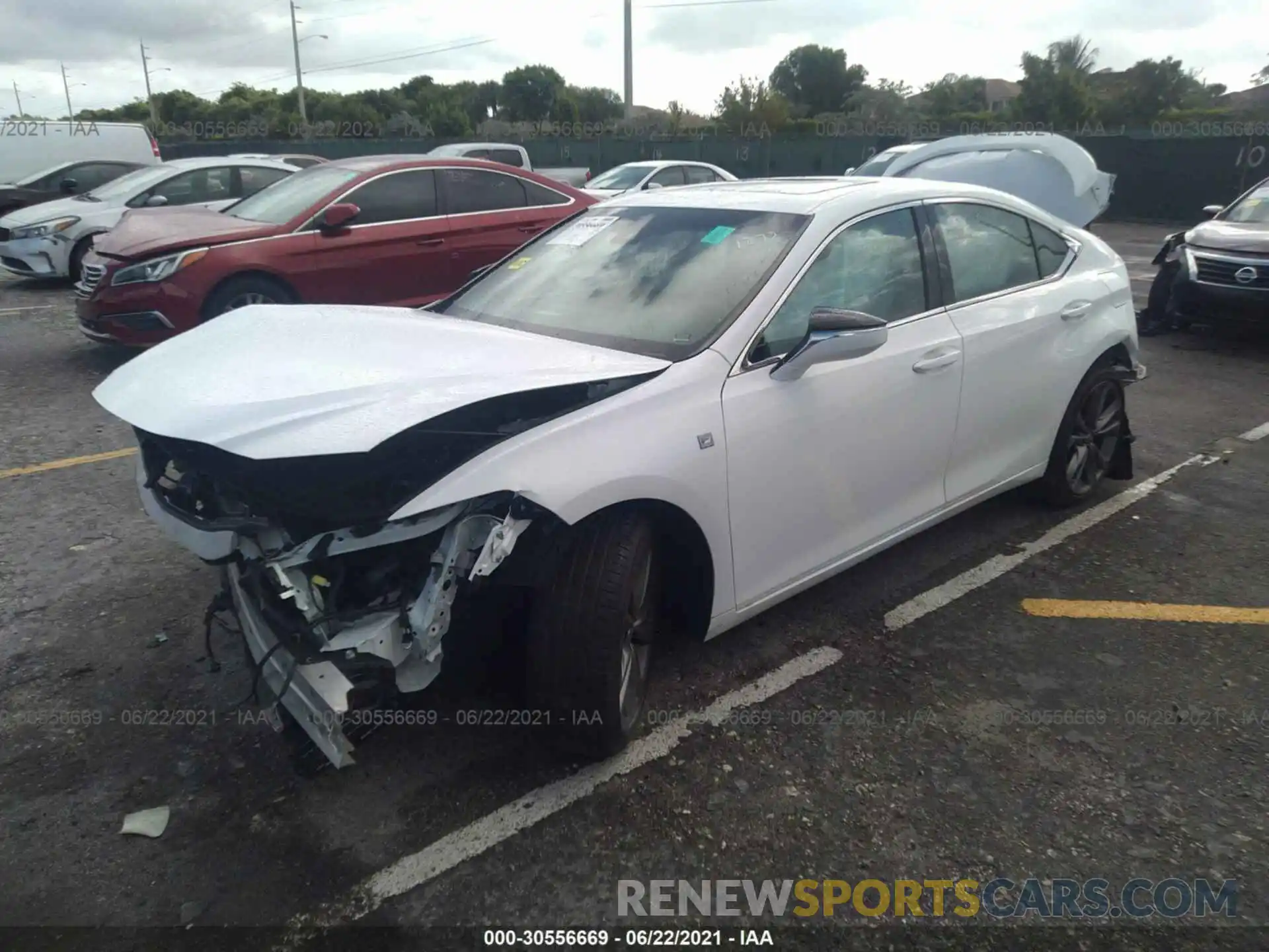 2 Photograph of a damaged car 58ABZ1B12KU041272 LEXUS ES 2019