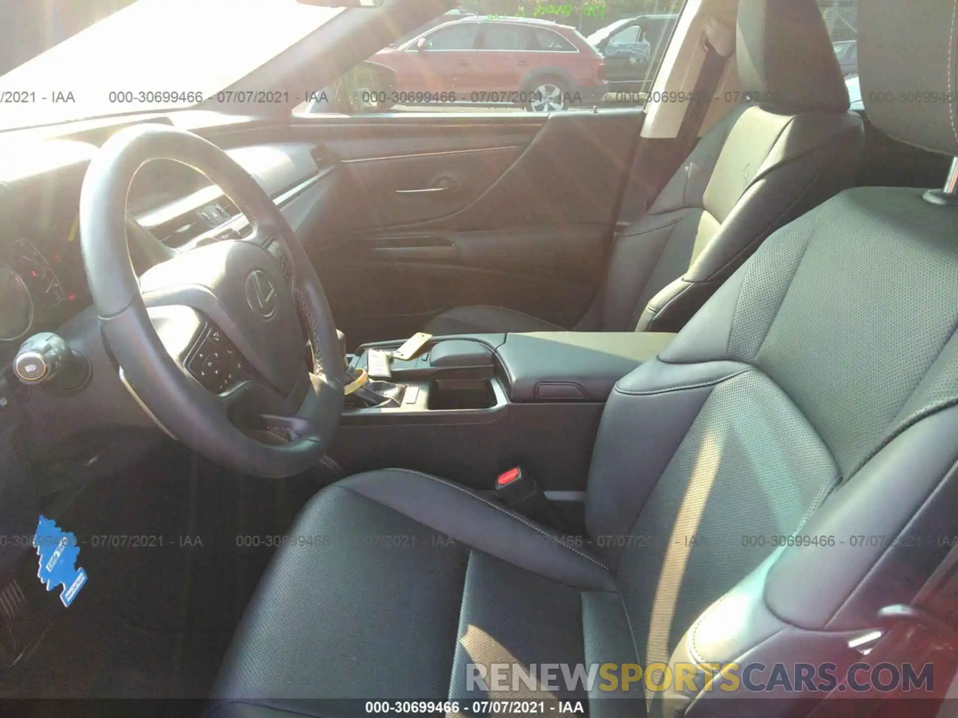 5 Photograph of a damaged car 58ABZ1B12KU048237 LEXUS ES 2019