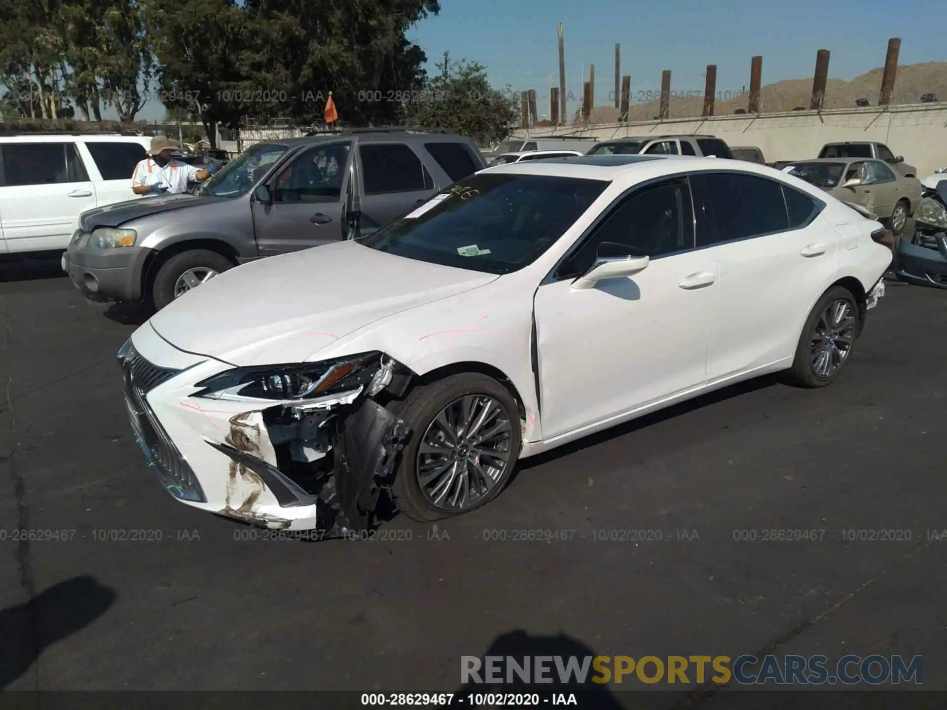 2 Photograph of a damaged car 58ABZ1B12KU050604 LEXUS ES 2019