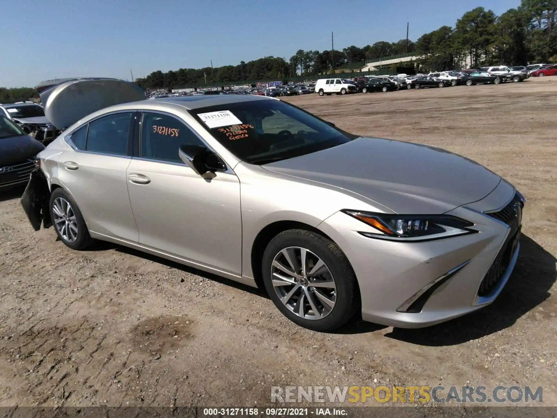 1 Photograph of a damaged car 58ABZ1B13KU002660 LEXUS ES 2019