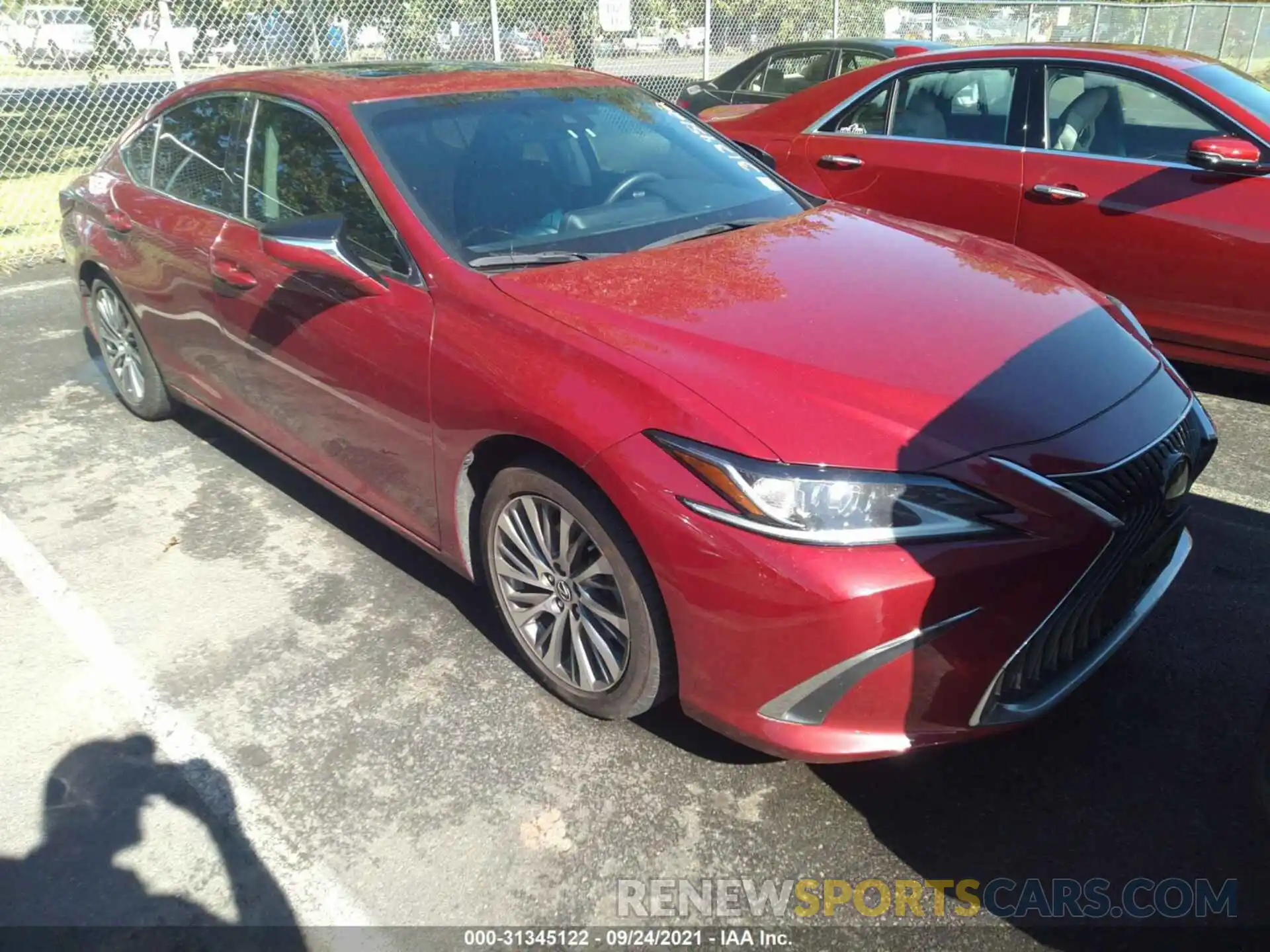 1 Photograph of a damaged car 58ABZ1B13KU011021 LEXUS ES 2019