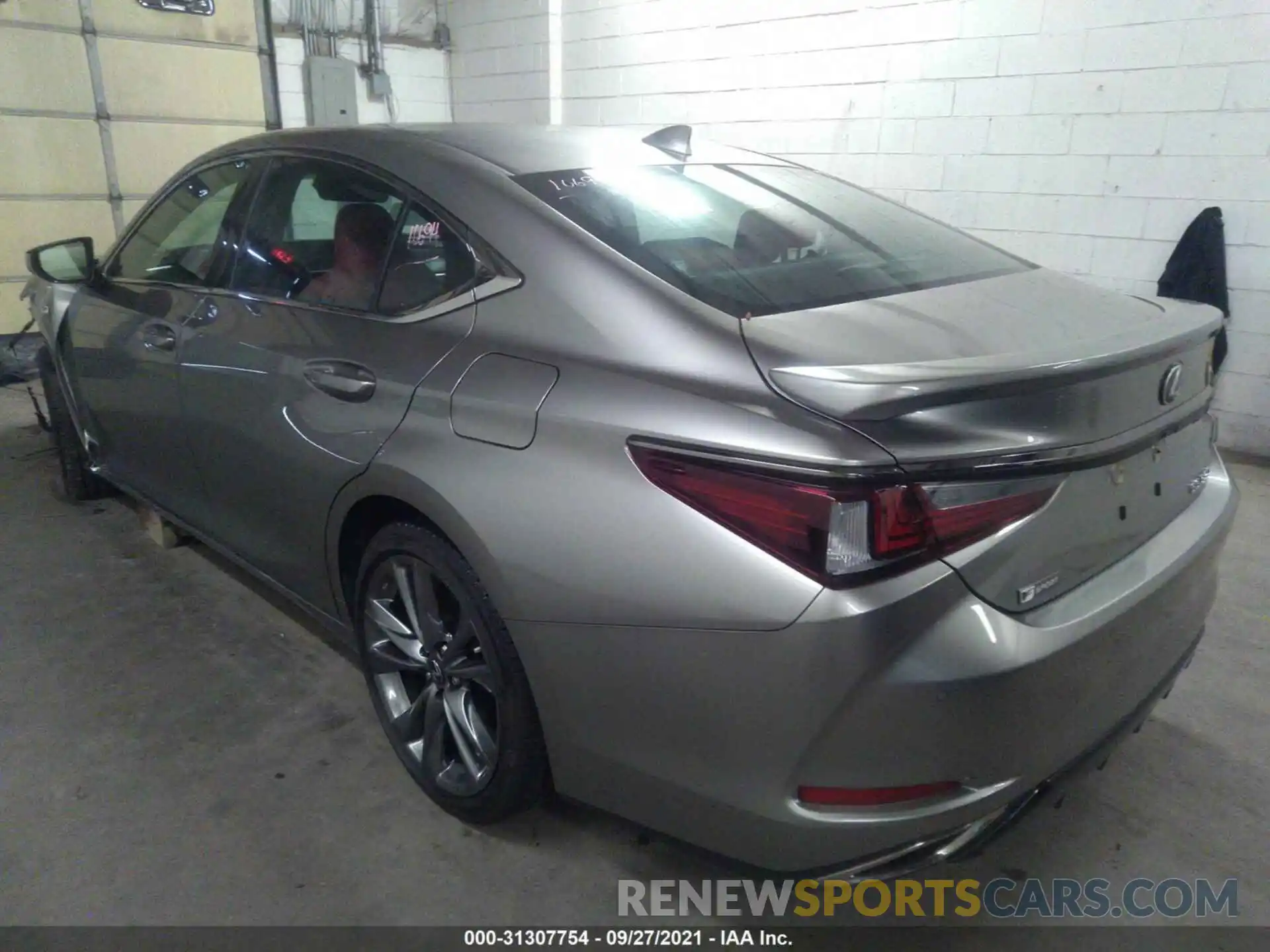 3 Photograph of a damaged car 58ABZ1B13KU018325 LEXUS ES 2019